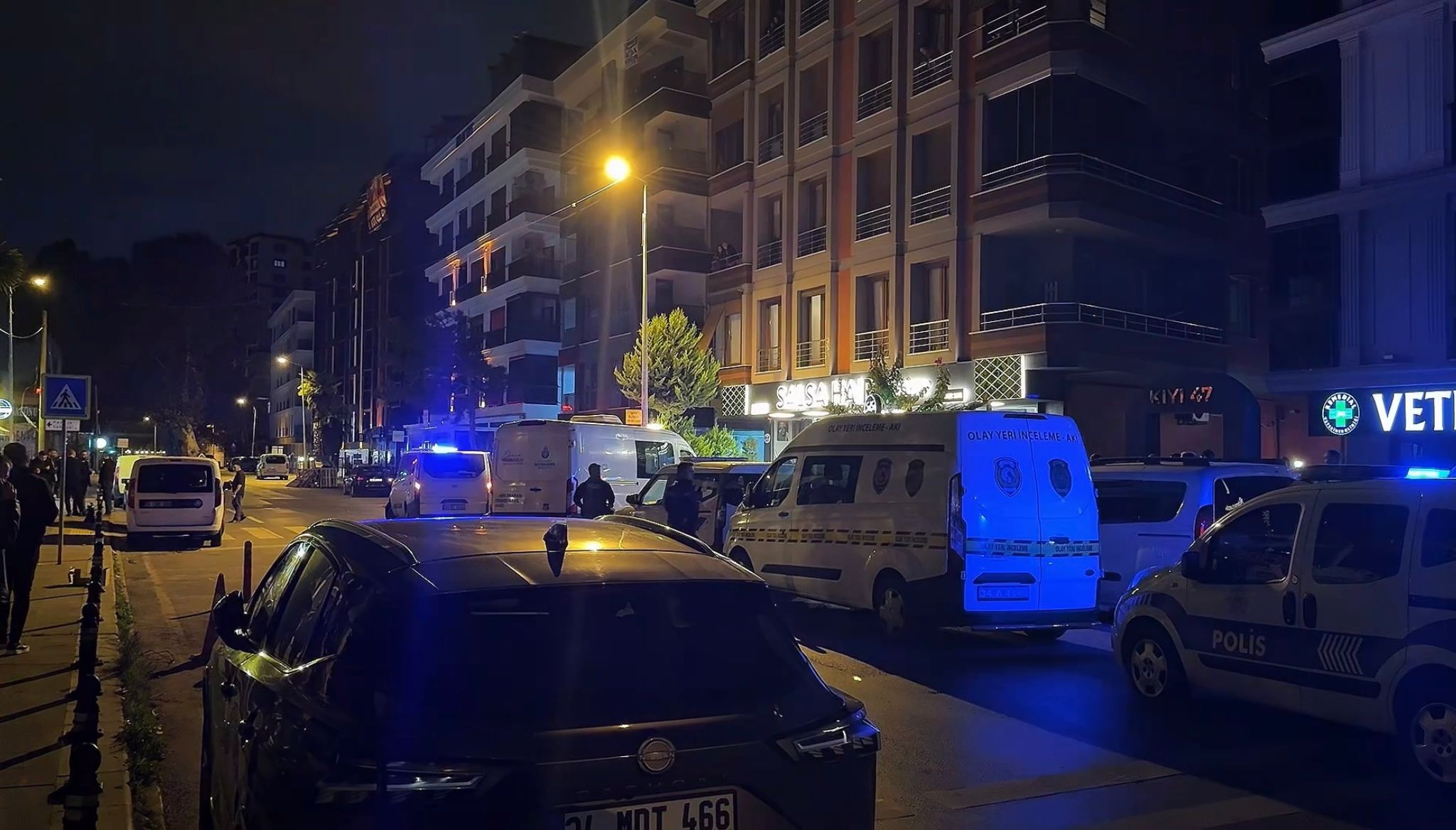 İstanbul- Pendik'te eşini bıçakla öldürüp intihar etti - Görsel 5