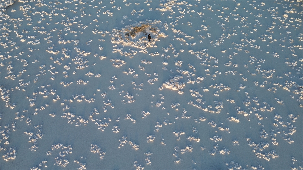 Tuz Gölü'nde oluşan kütleler fotoğraf tutkunlarının ilgisini çekiyor - Görsel 2