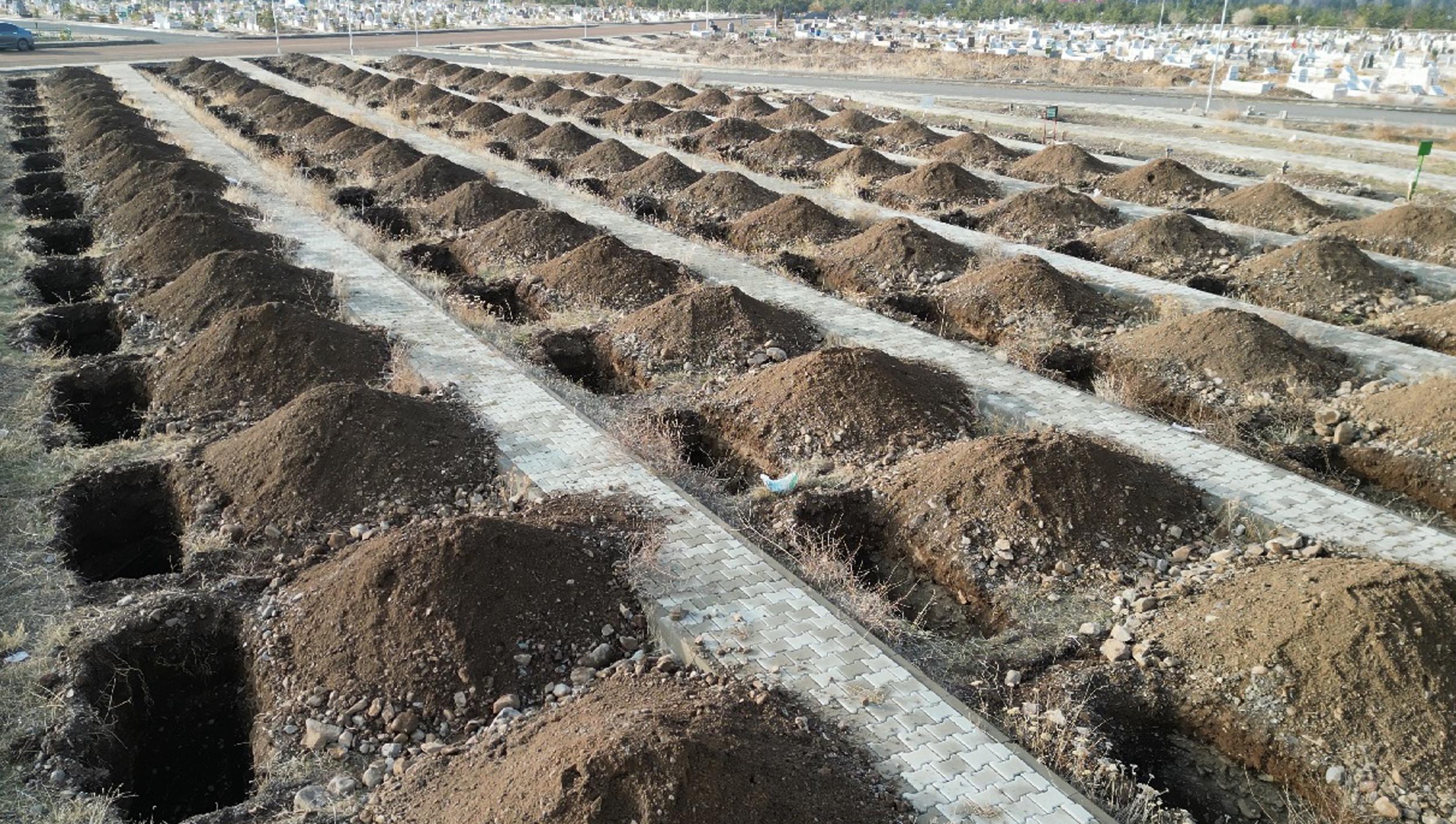 Erzurum'da dondurucu soğuklar öncesi '500 kışlık mezar' kazıldı - Görsel 8