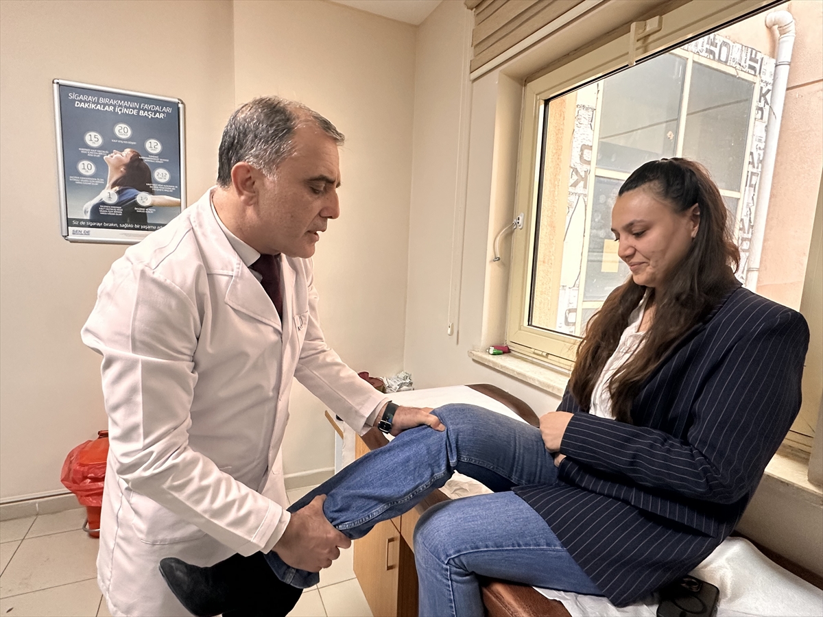 KONYA - Doktor baba, kızı ve damadı aynı hastanede hizmet veriyor - Görsel 2