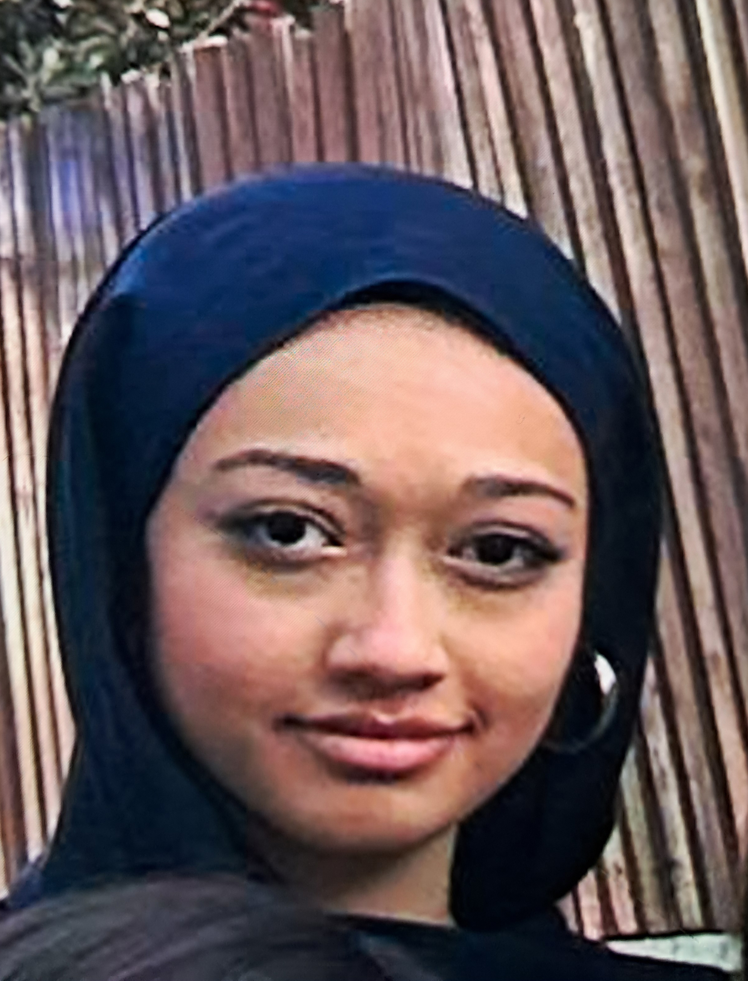 Antalya - Mezuniyet fotoğrafı çekiminden eve dönen iki lise öğrencisine otomobil çarptı; Şükran Ela öldü, arkadaşı yaralandı - Görsel 5