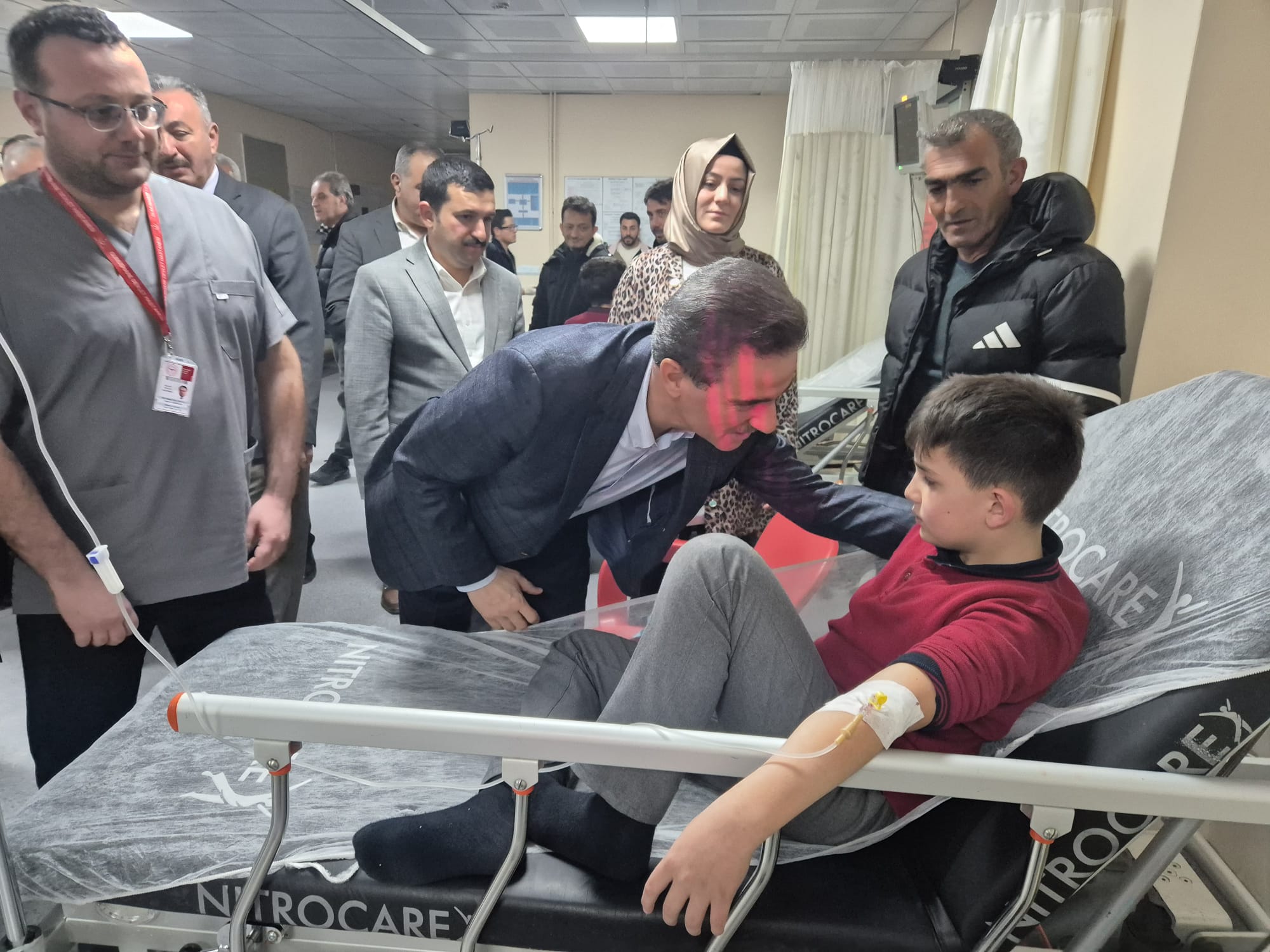 Gümüşhane’de pansiyona dışarıdan getirdikleri pideyi yiyen 29 öğrenci, zehirlenme şüphesiyle hastaneye kaldırıldı  - Görsel 7