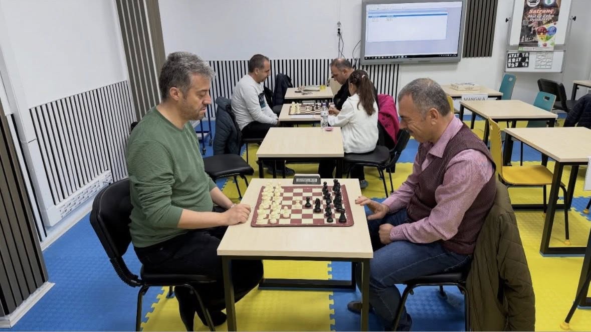 Seydişehir'de Öğretmenler Günü'ne Özel Zeka ve Strateji Turnuvası - Görsel 2