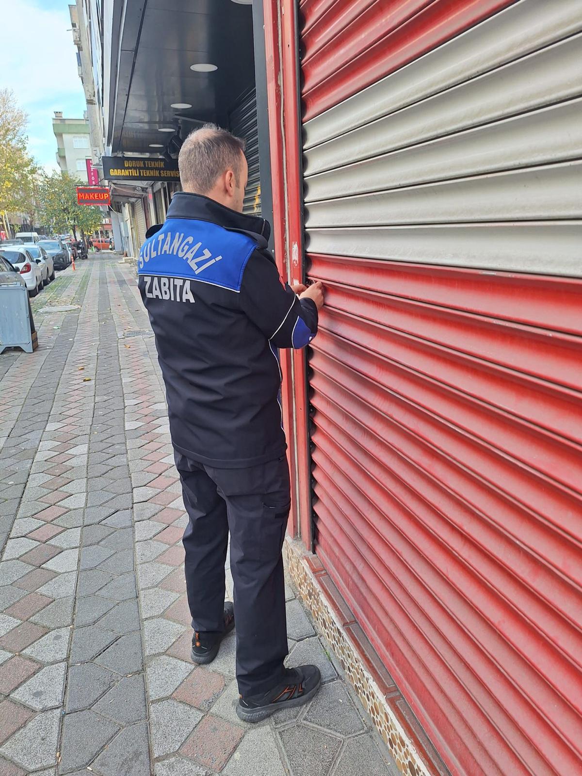 İstanbul - Sultangazi‘de kadınların giyinme odasında gizli kamera bulundu; düğün salonu mühürlendi - Görsel 6