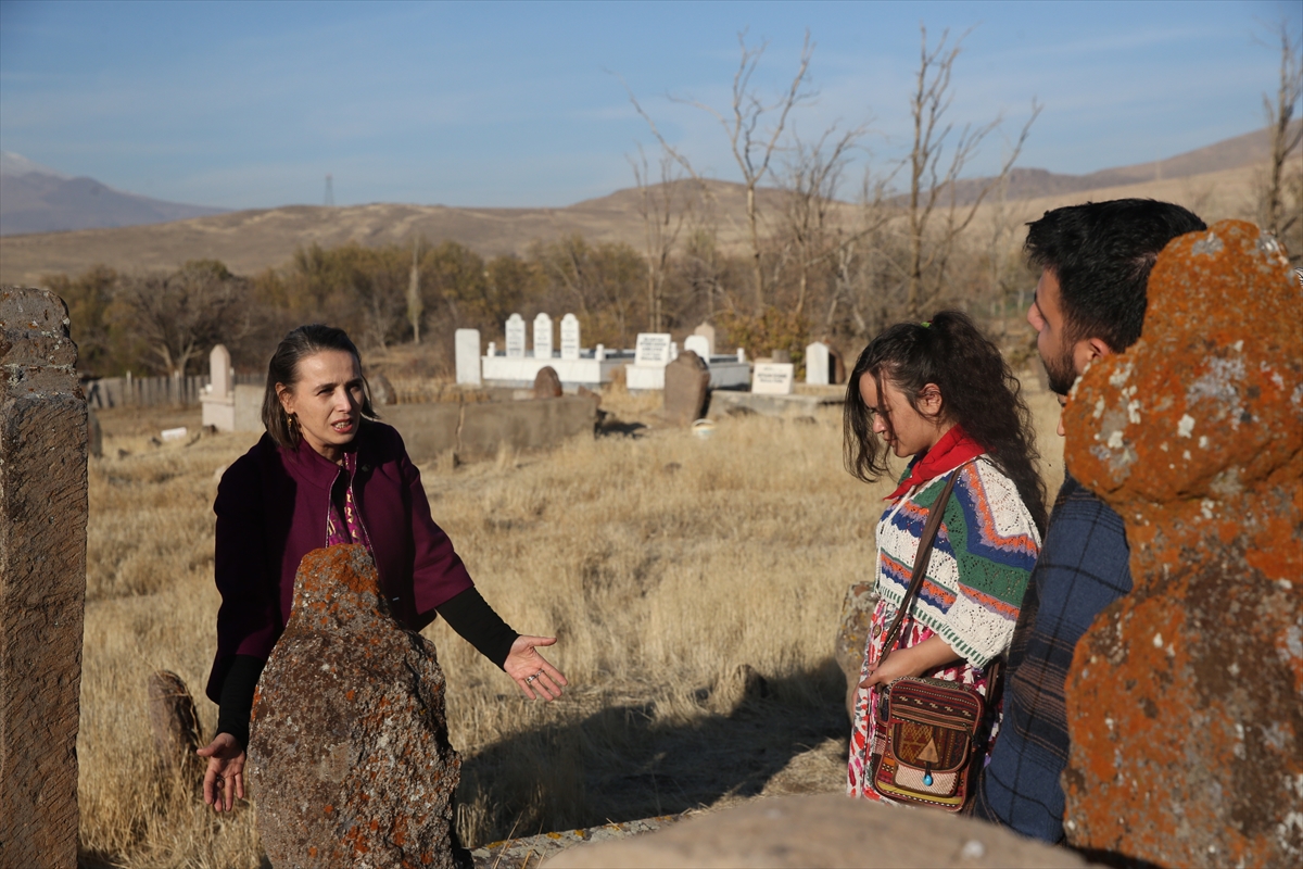 Kayseri'de Türk boyları ve Osmanlı Dönemi bezemeli mezar taşları belgelendi - Görsel 13