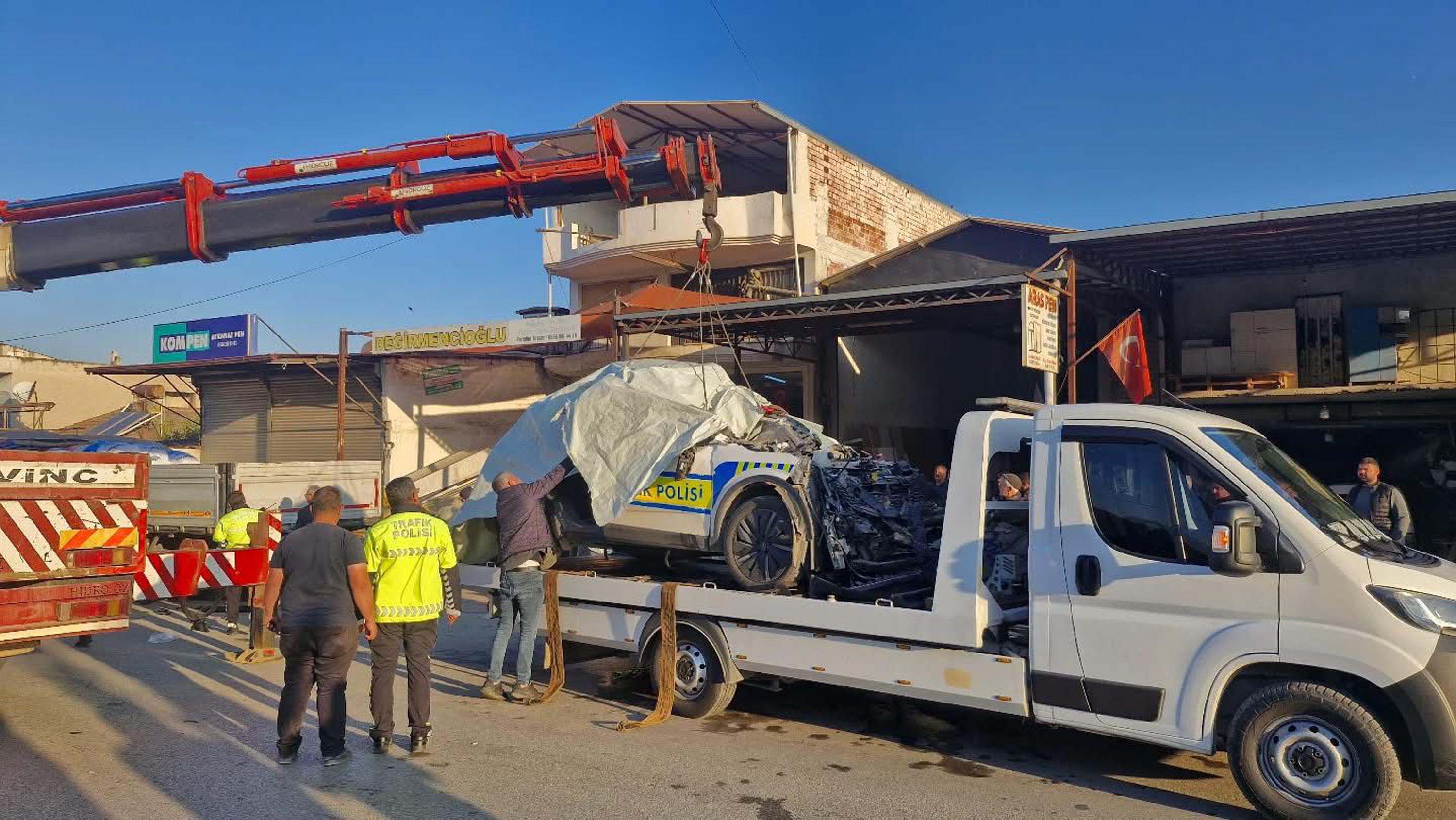 1 polisin şehit olduğu kazada yaralanan trafik polisi de kurtarılamadı - Görsel 5