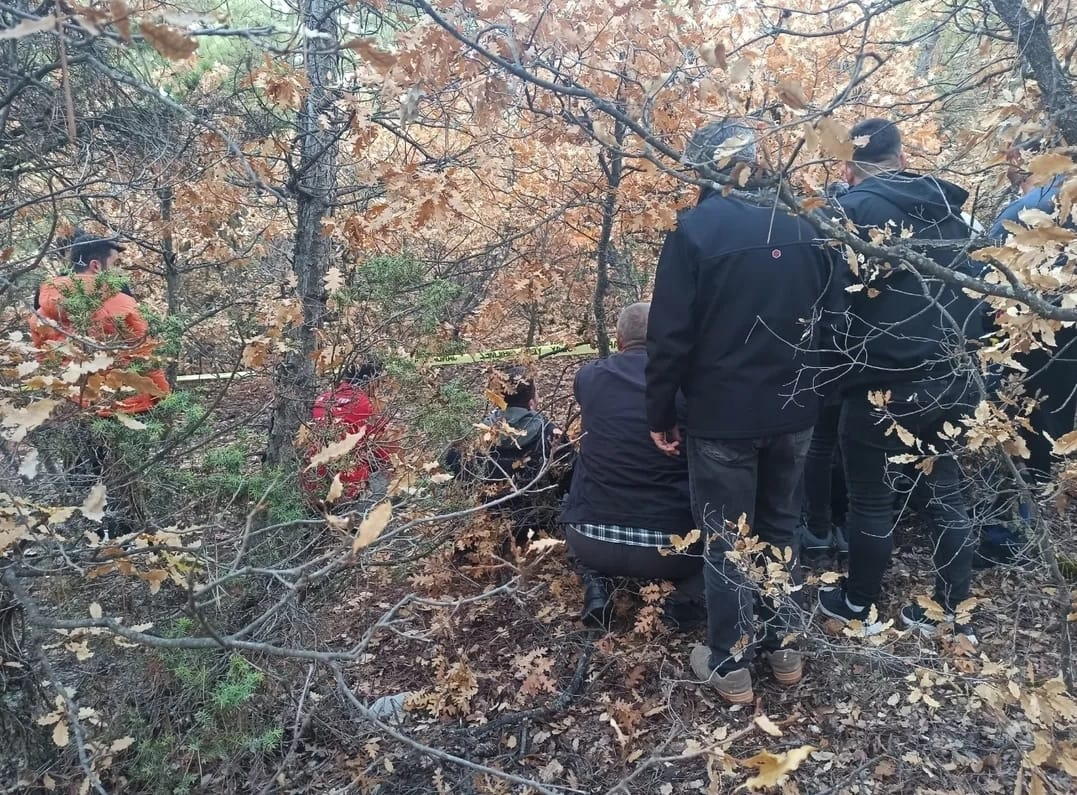 Kayıp olarak aranırken ölü bulunan 15 yaşındaki Berk, toprağa verildi - Görsel 5