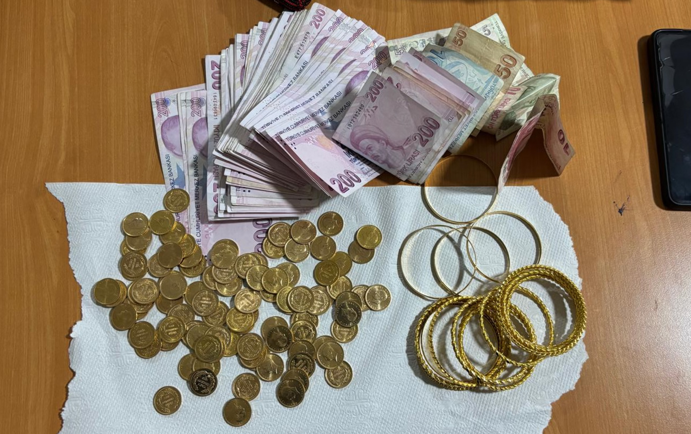 Aksaray - Telefonla 5.5 milyon TL dolandıran şüpheli, Aksaray'da yakalandı - Görsel 1