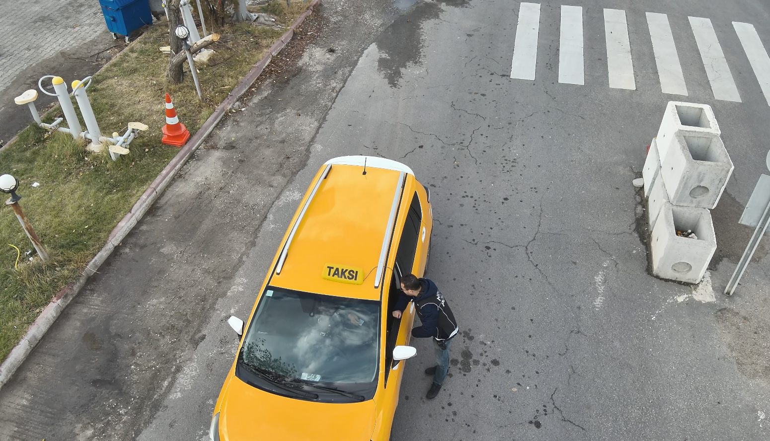 Aksaray - Telefonla 5.5 milyon TL dolandıran şüpheli, Aksaray'da yakalandı - Görsel 5