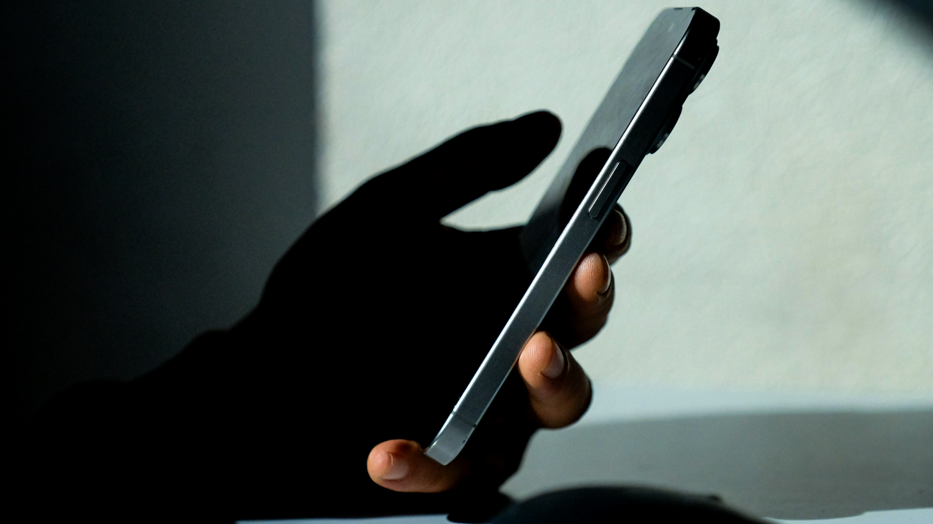 Konya - ‘Sosyal medya kullanım süresi yoğunluğu, gençlerde beyin çürümesine yol açıyor’ - Görsel 1