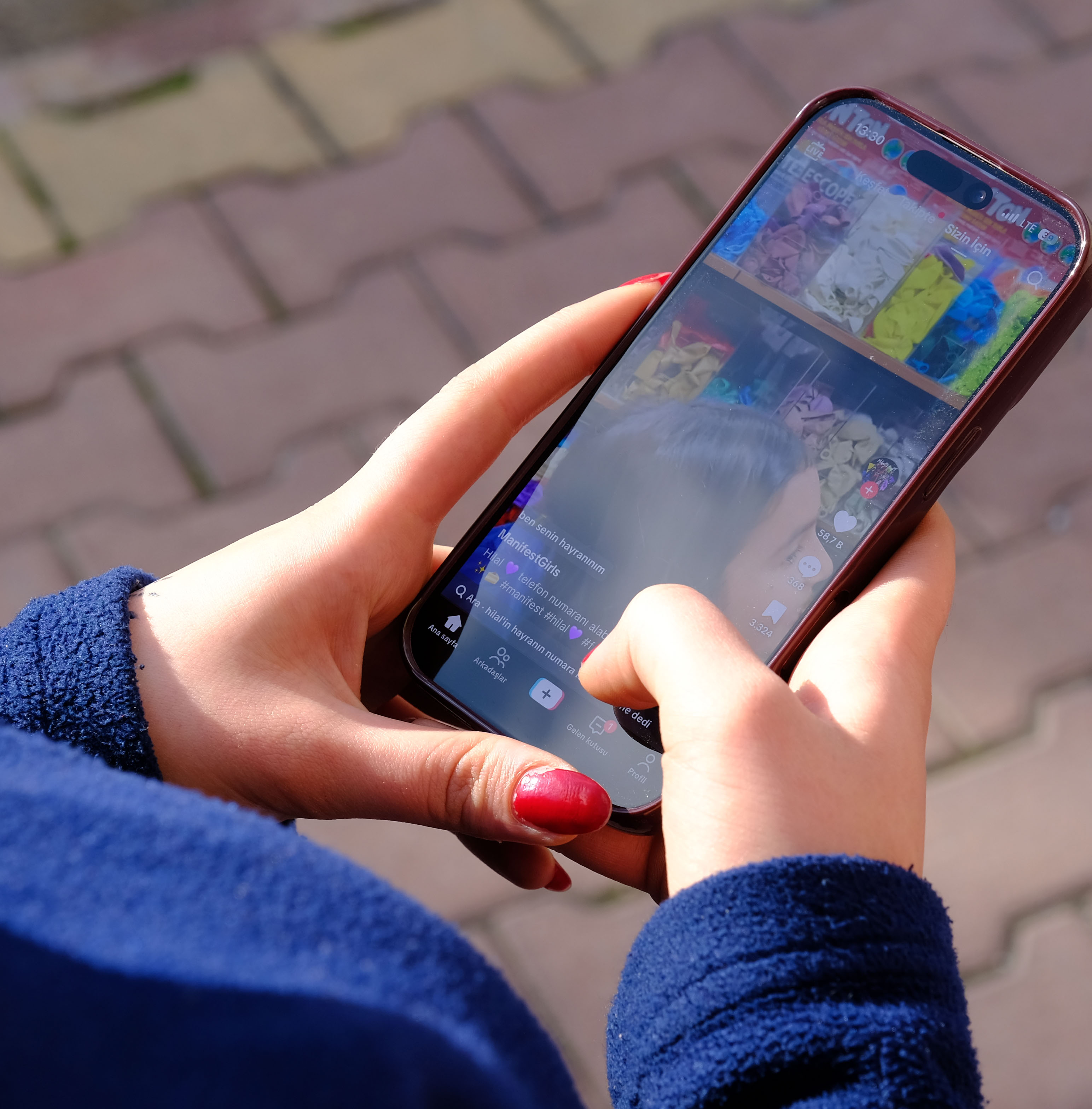 Konya - ‘Sosyal medya kullanım süresi yoğunluğu, gençlerde beyin çürümesine yol açıyor’ - Görsel 2