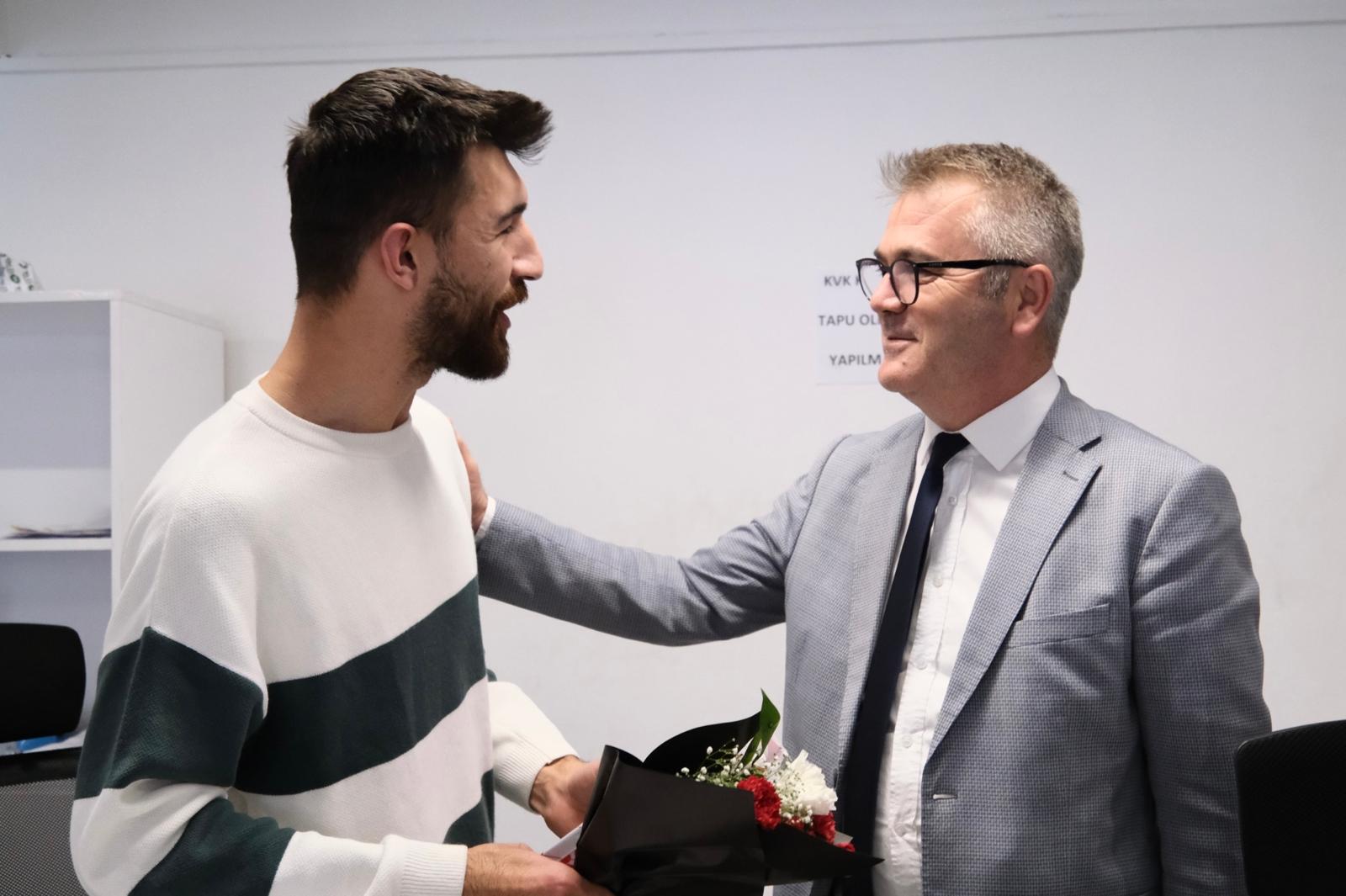 BAŞKAN USTAOĞLU, ÇALIŞMA ARKADAŞLARINI UNUTMADI  - Görsel 3