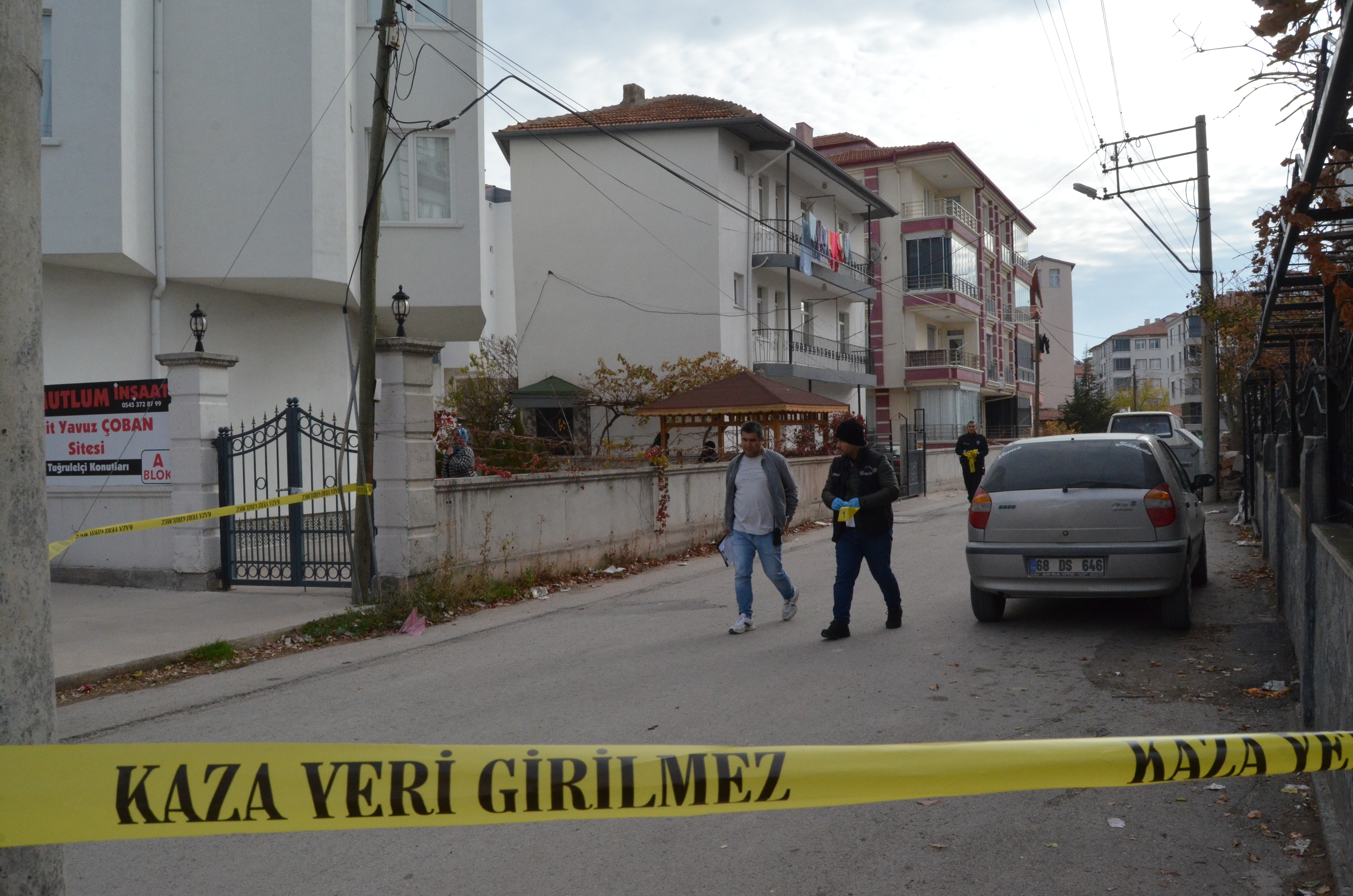 Aksaray - Kayınpederinin ağır yaraladığı damat, göğsündeki bıçakla hastaneye kaldırıldı - Görsel 7