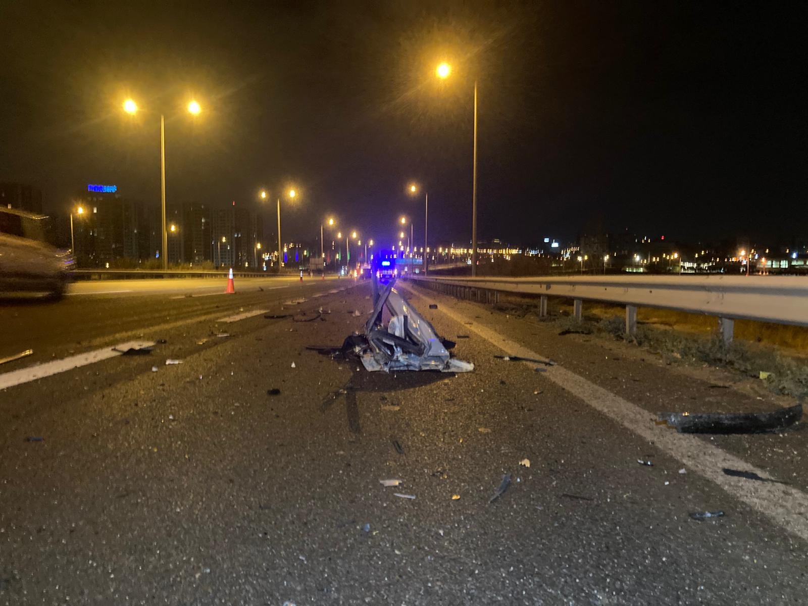 Ankara'da otomobil, TIR'a arkadan çarptı: 2 ölü, 1 yaralı - Görsel 3