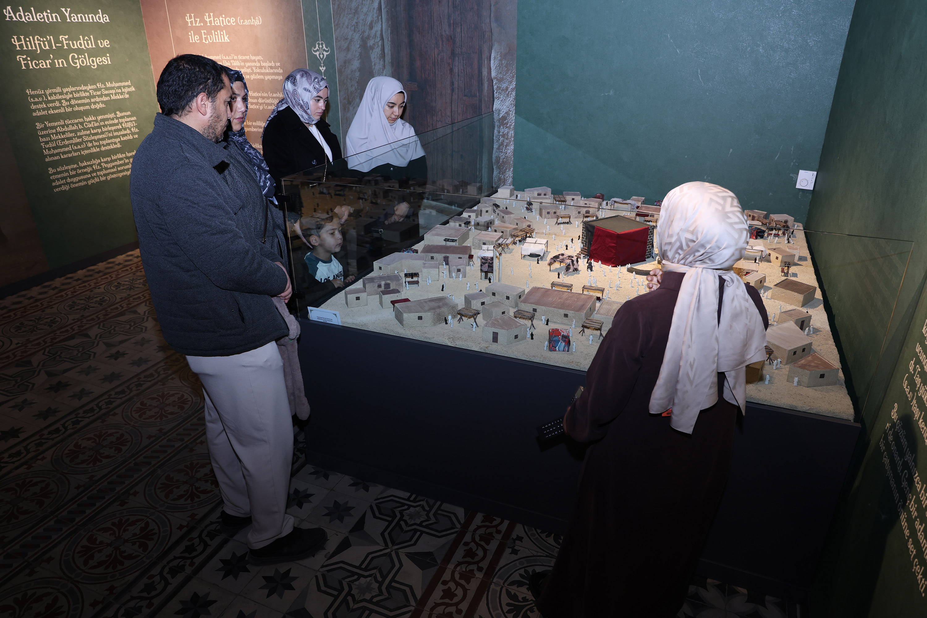 BAŞKAN ALTAY TÜRKİYE’DE İLK OLAN SİYER SERGİSİ’NE TÜM PEYGAMBER AŞIKLARINI DAVET ETTİ - Görsel 7