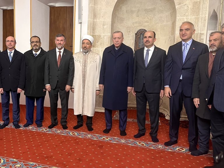 CUMHURBAŞKANI ERDOĞAN, ANADOLU'NUN İLK CAMİSİ HABİB-İ NECCAR'IN AÇILIŞINI GERÇEKLEŞTİRDİ - Görsel 2