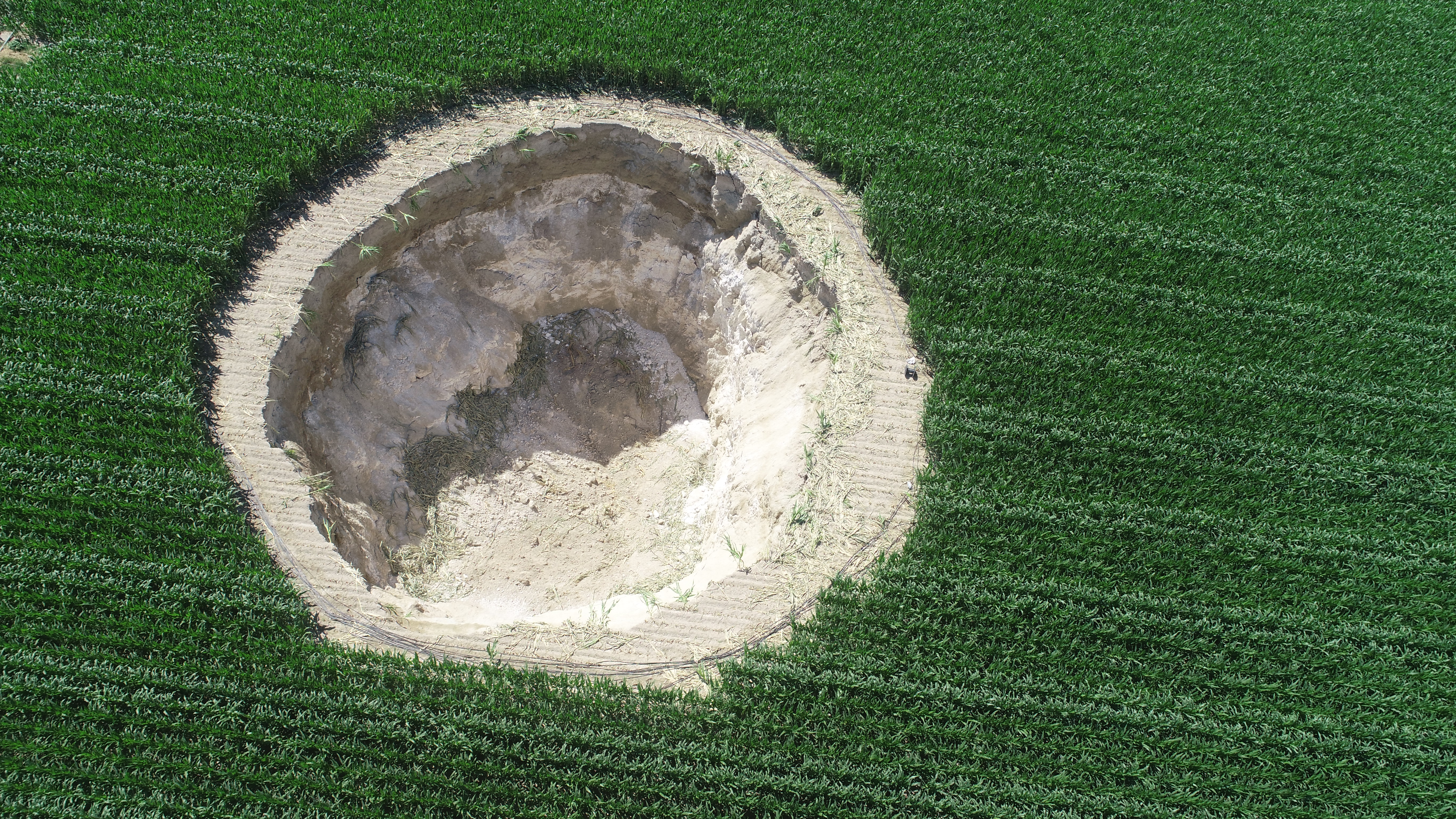‘Yer altı suları çekildikçe doğa bize oluşan obruklarla karşılık veriyor’ - Görsel 4