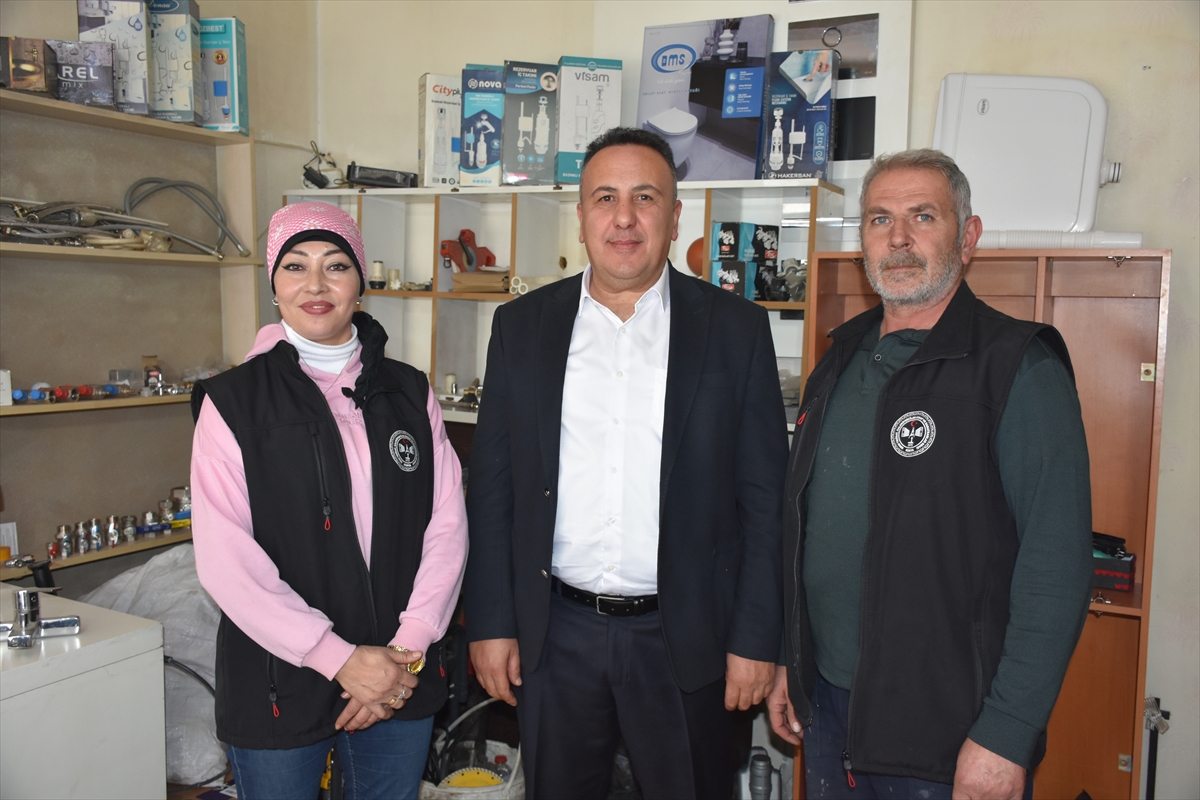 Fatmagül usta satış personeli olarak başladığı sıhhi tesisatçılıkta adından söz ettiriyor - Görsel 3
