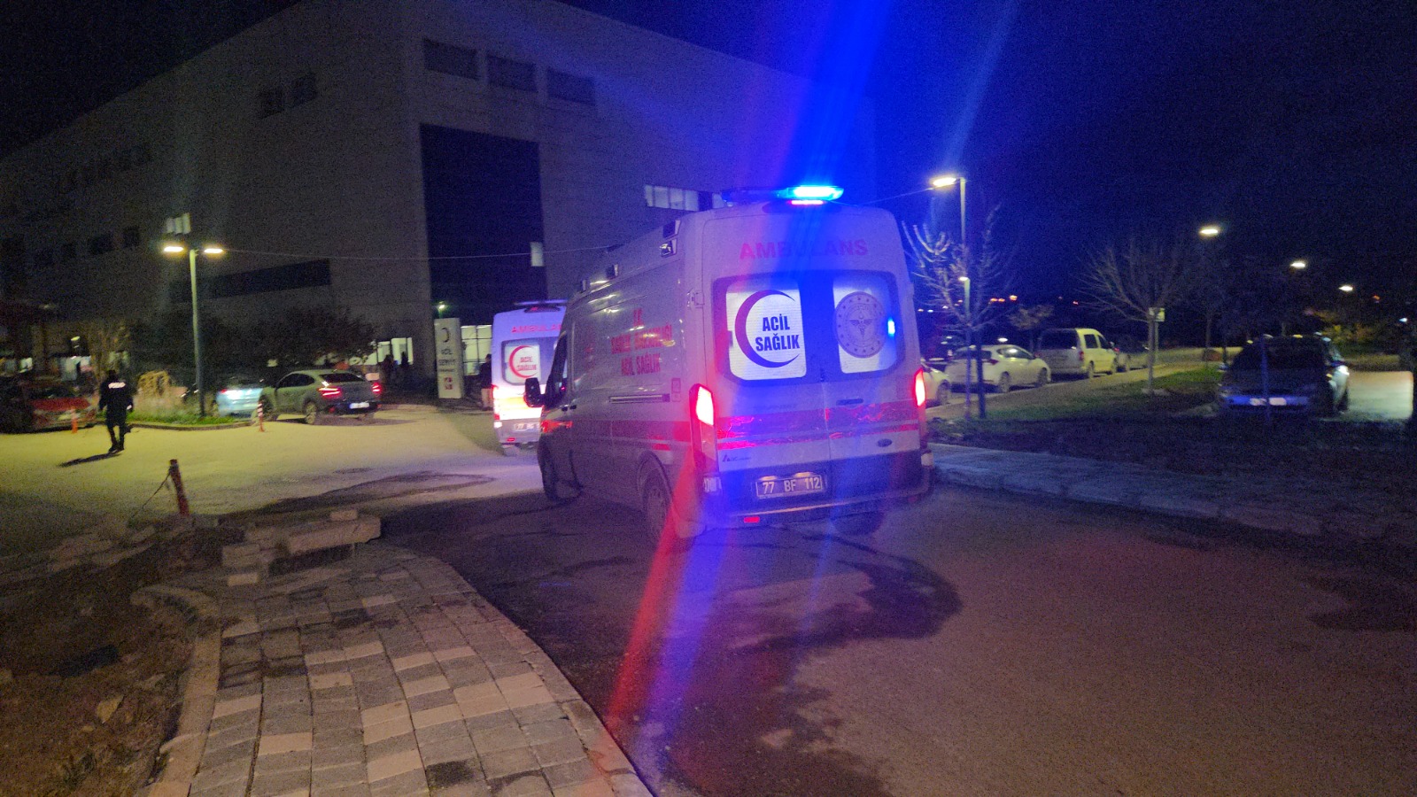 Yalova'da DEAŞ operasyonunda polise ateş açıldı: 7 polis yaralı - Görsel 2