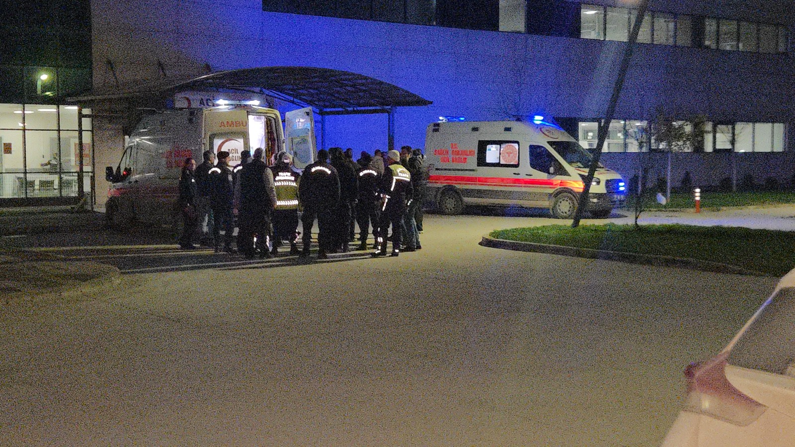 Yalova'da DEAŞ operasyonunda polise ateş açıldı: 7 polis yaralı - Görsel 4