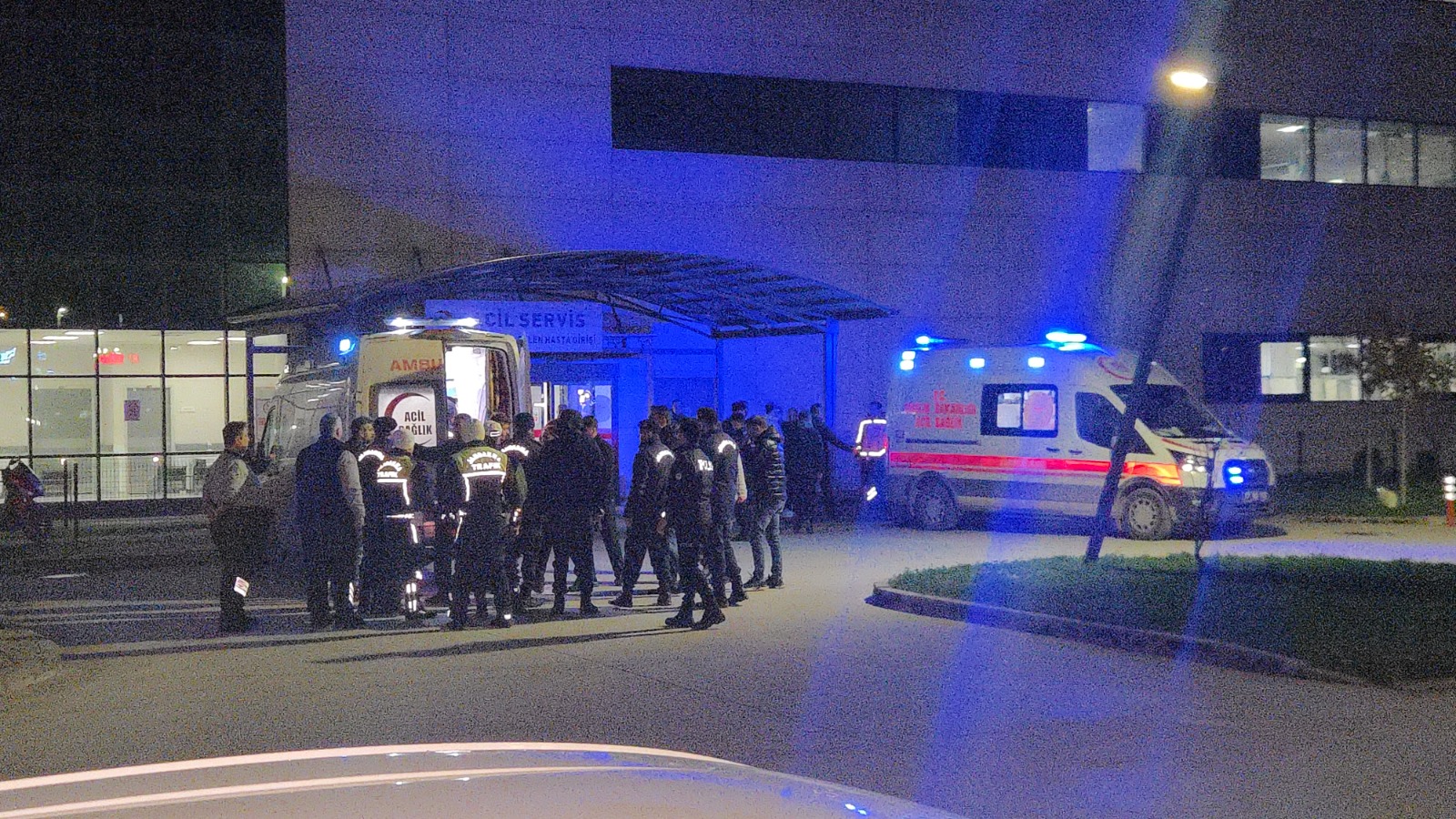 Yalova'da DEAŞ operasyonunda polise ateş açıldı: 7 polis yaralı - Görsel 5