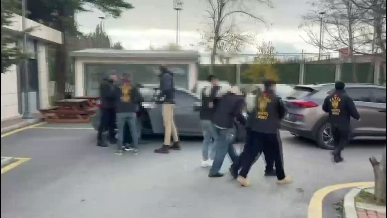 İstanbul- Fatih'te  2 aylık bebek açlıktan öldü! 4 kişi tutuklandı - Görsel 5