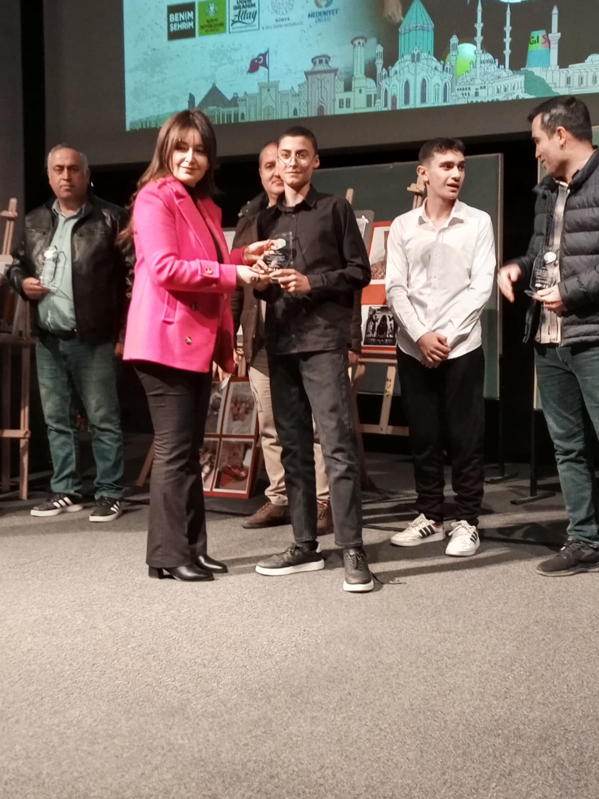 Seydişehir Anadolu İHL’den Münazara Yarışmasında Büyük Başarı: İlk Turu Birincilikle Tamamladı! - Görsel 8