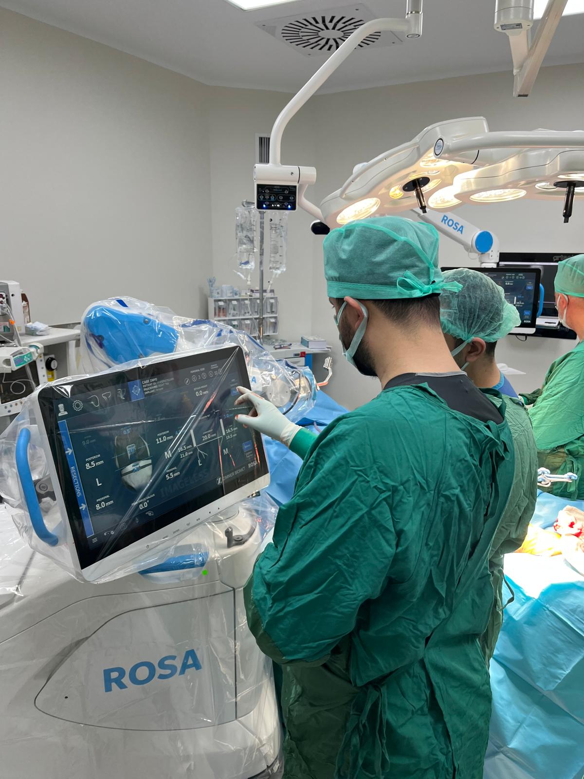 Konya’da Sağlıkta Teknoloji Hamlesi: Selçuk Üniversitesi’nde Robotik Cerrahi Dönemi - Görsel 1