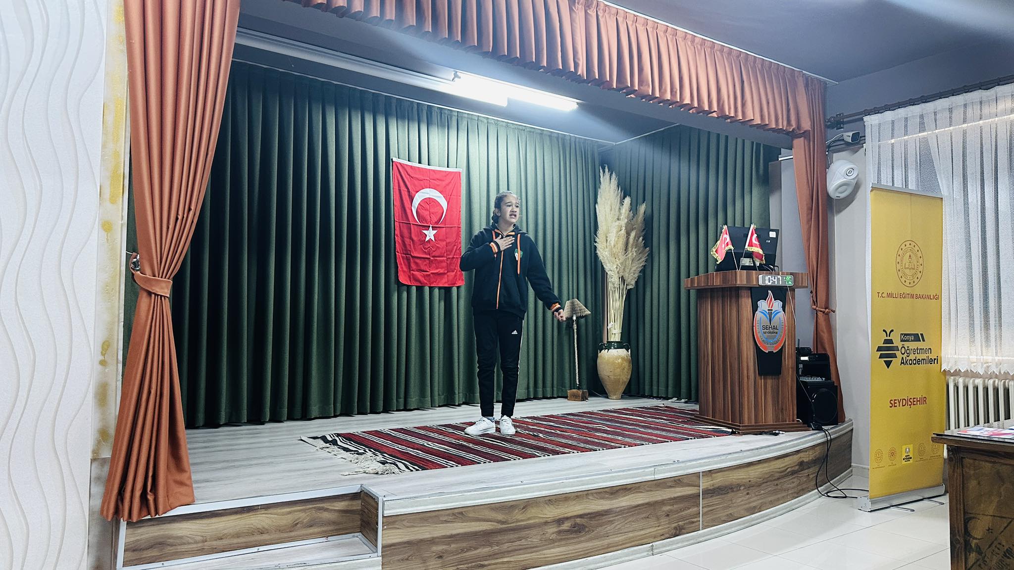 Seydişehir'de İstiklal Marşı'nı Güzel Okuma Yarışması Coşkuyla Gerçekleşti - Görsel 5