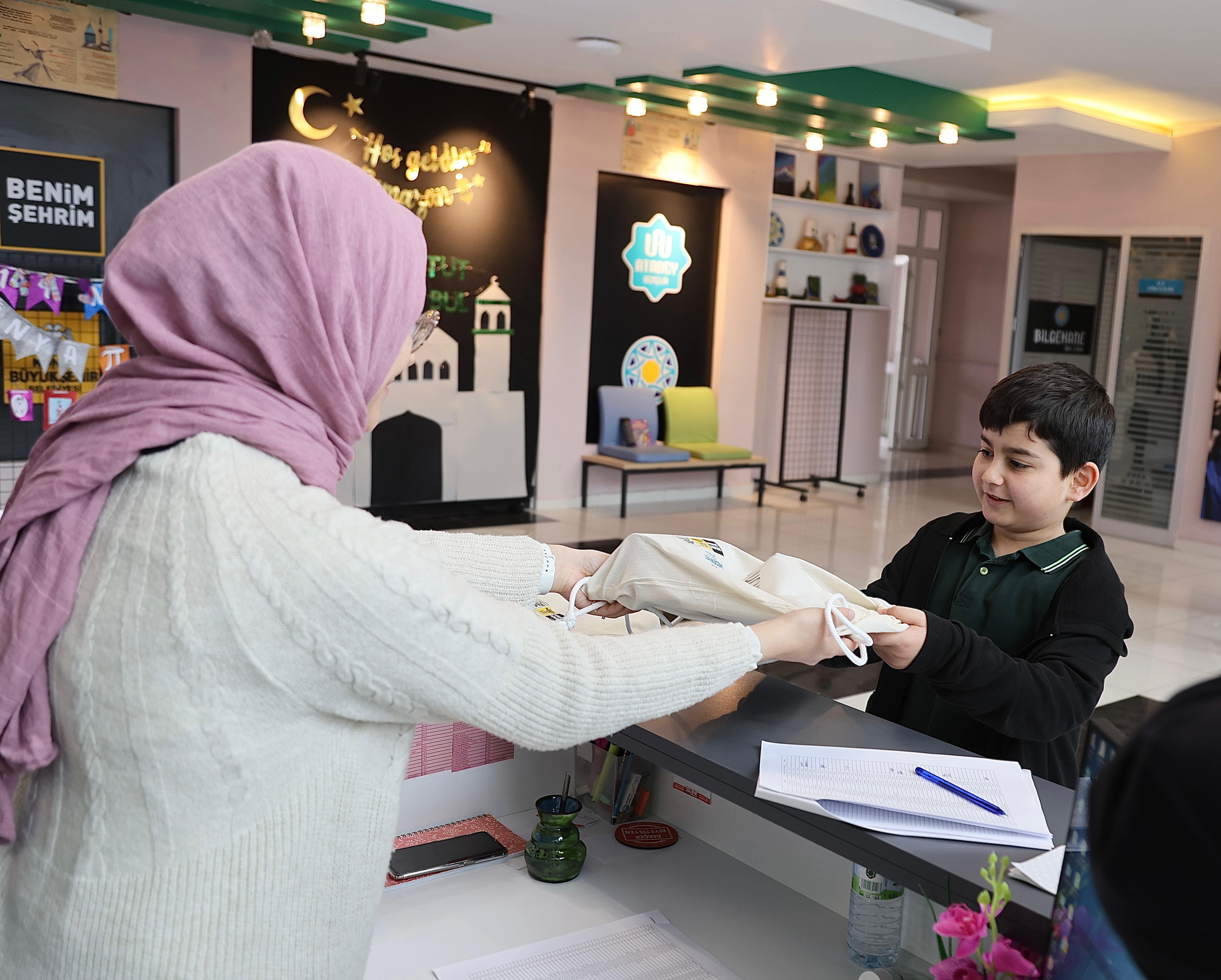 BAŞKAN ALTAY, BU YIL DA ÇOCUKLARI İLK ORUÇ HEDİYESİYLE SEVİNDİRECEKLERİNİ DUYURDU - Görsel 1