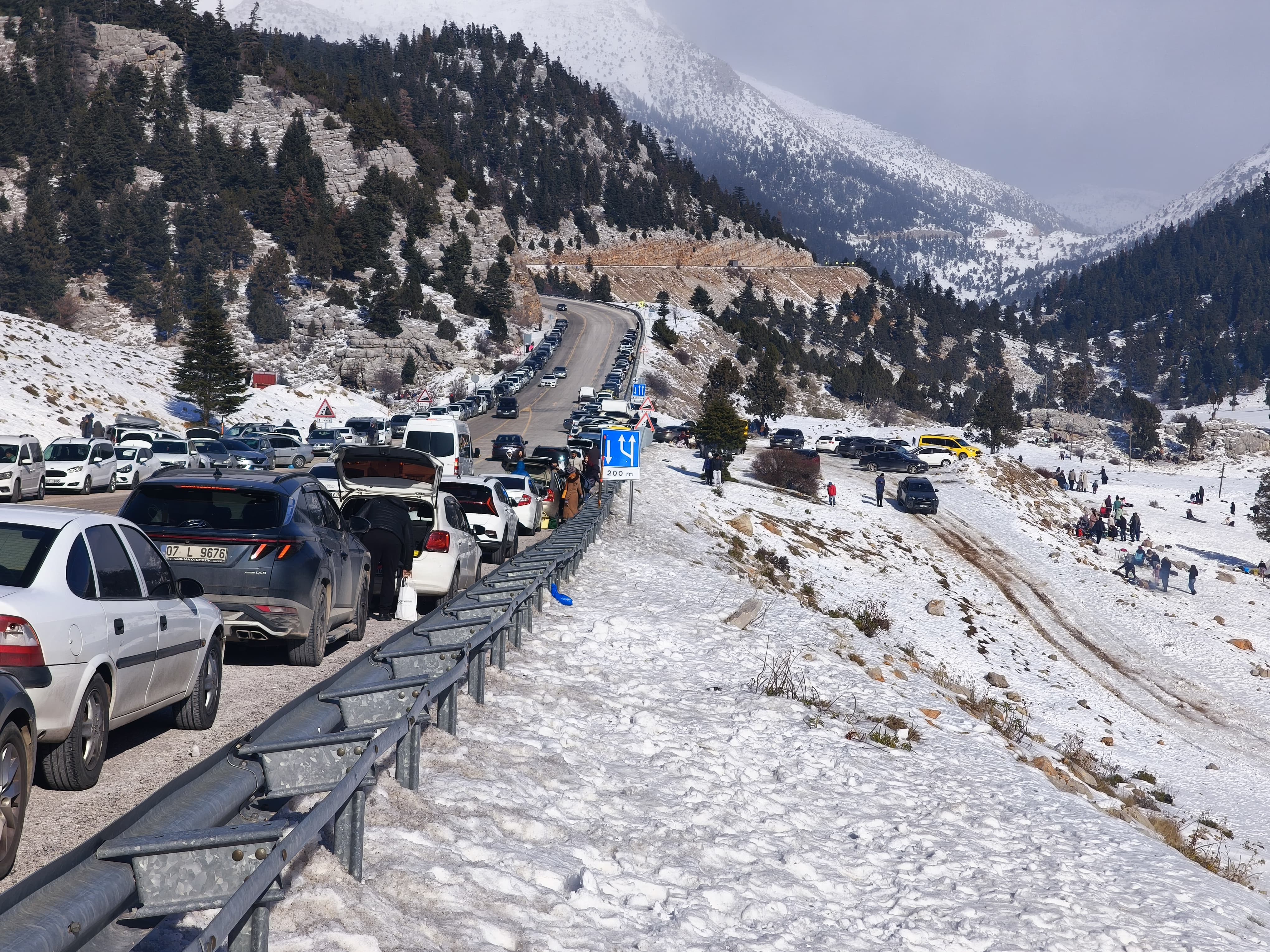 Eksi 7 Derecede Kar Karnavalı: Alacabel’de Adım Atacak Yer Kalmadı! - Görsel 3