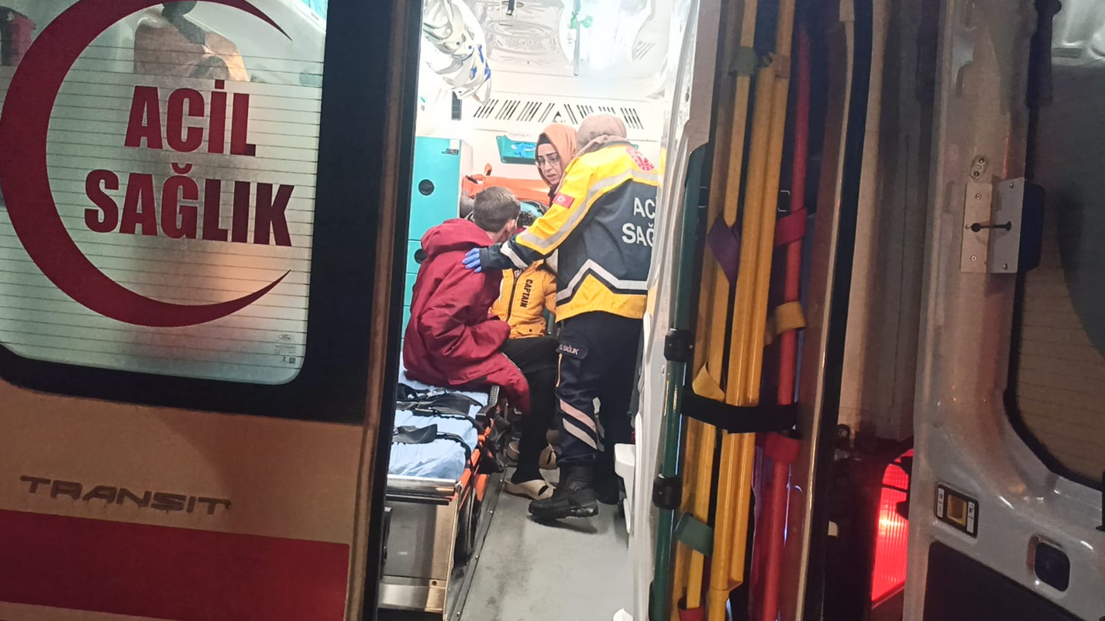 Seydişehir’de Korkutan Yangın: 5 Katlı Bina Tahliye Edildi - Görsel 4