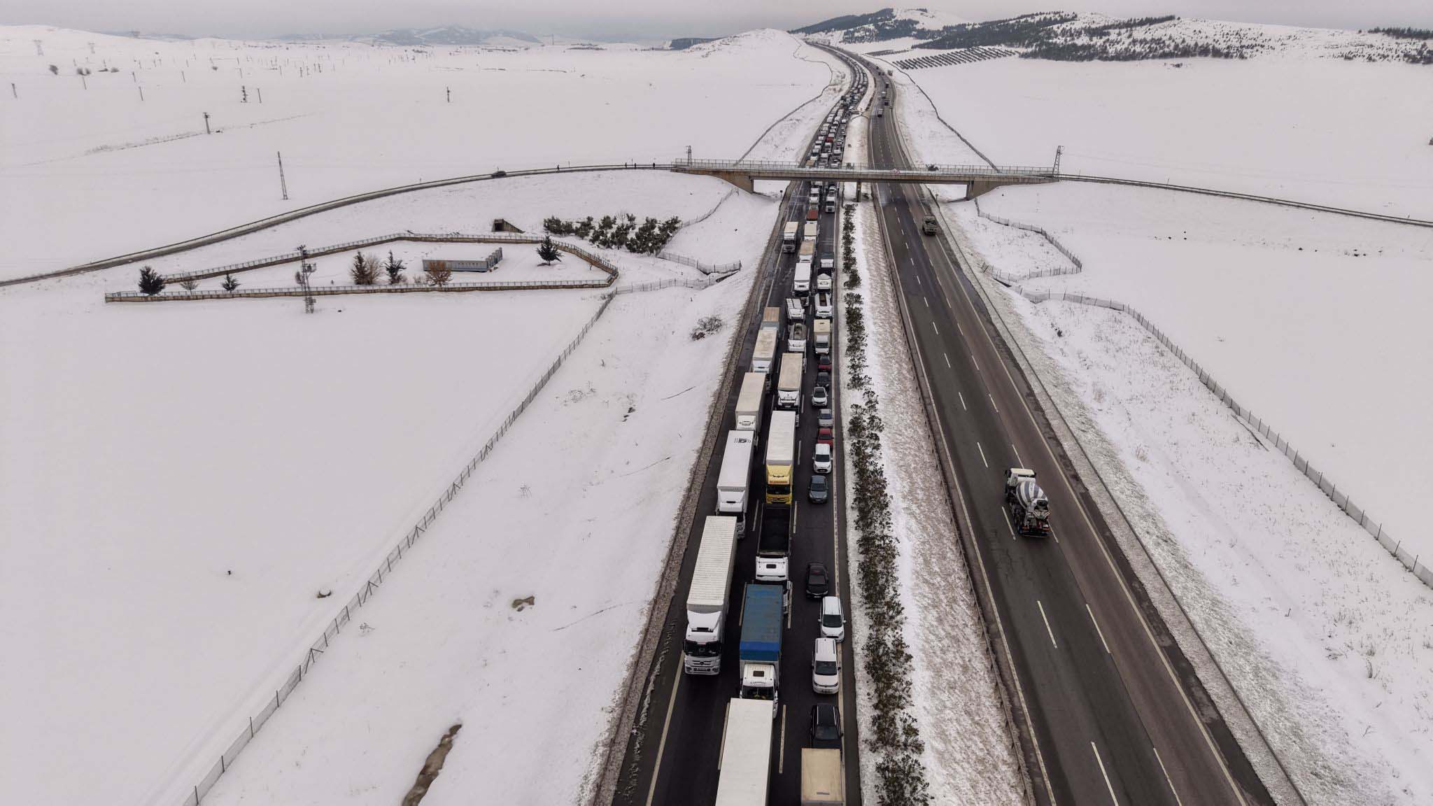 Gaziantep- TAG otoyolunda kilometrelerce araç kuyruğu  - Görsel 9
