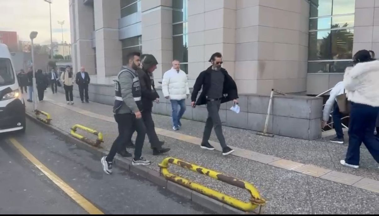 İstanbul - Kağıthane'de annesinin cenazesinde kardeşini öldüren ağabey: Ben hep mermi ağzında gezerim - Görsel 7