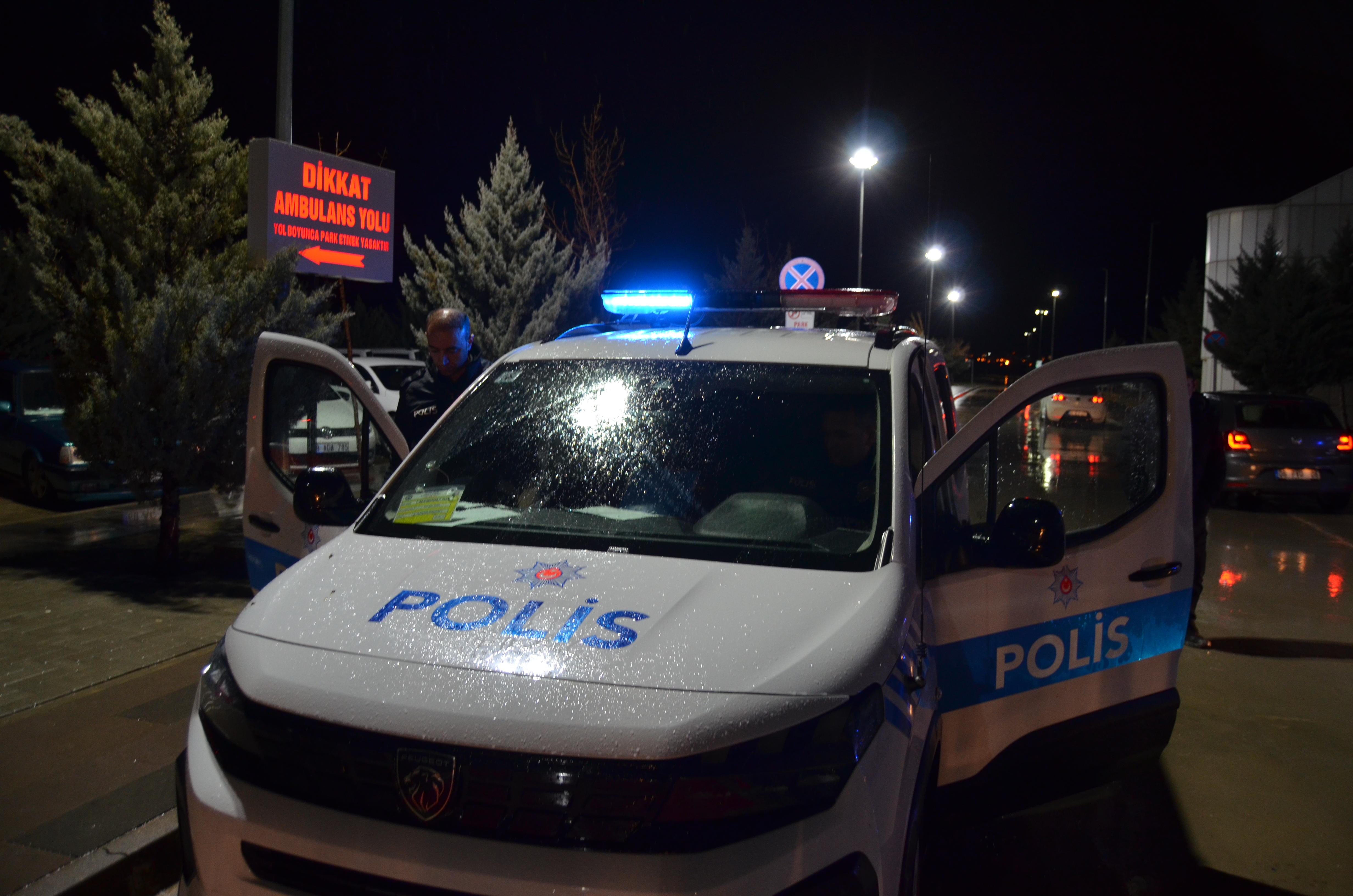 Niğde’de trafikte çıkan silahlı kavgada 2 kişi öldü; şüpheli Aksaray'da yakalandı - Görsel 9