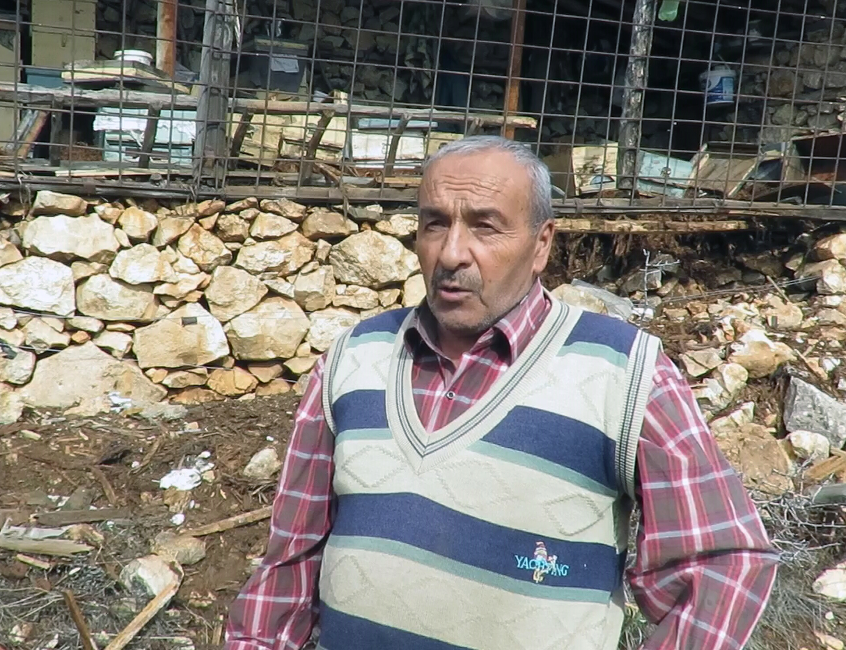 Konya - Ayı, tarihi 'hanay'lara girip balları yedi; arıcılar yardım istedi - Görsel 7