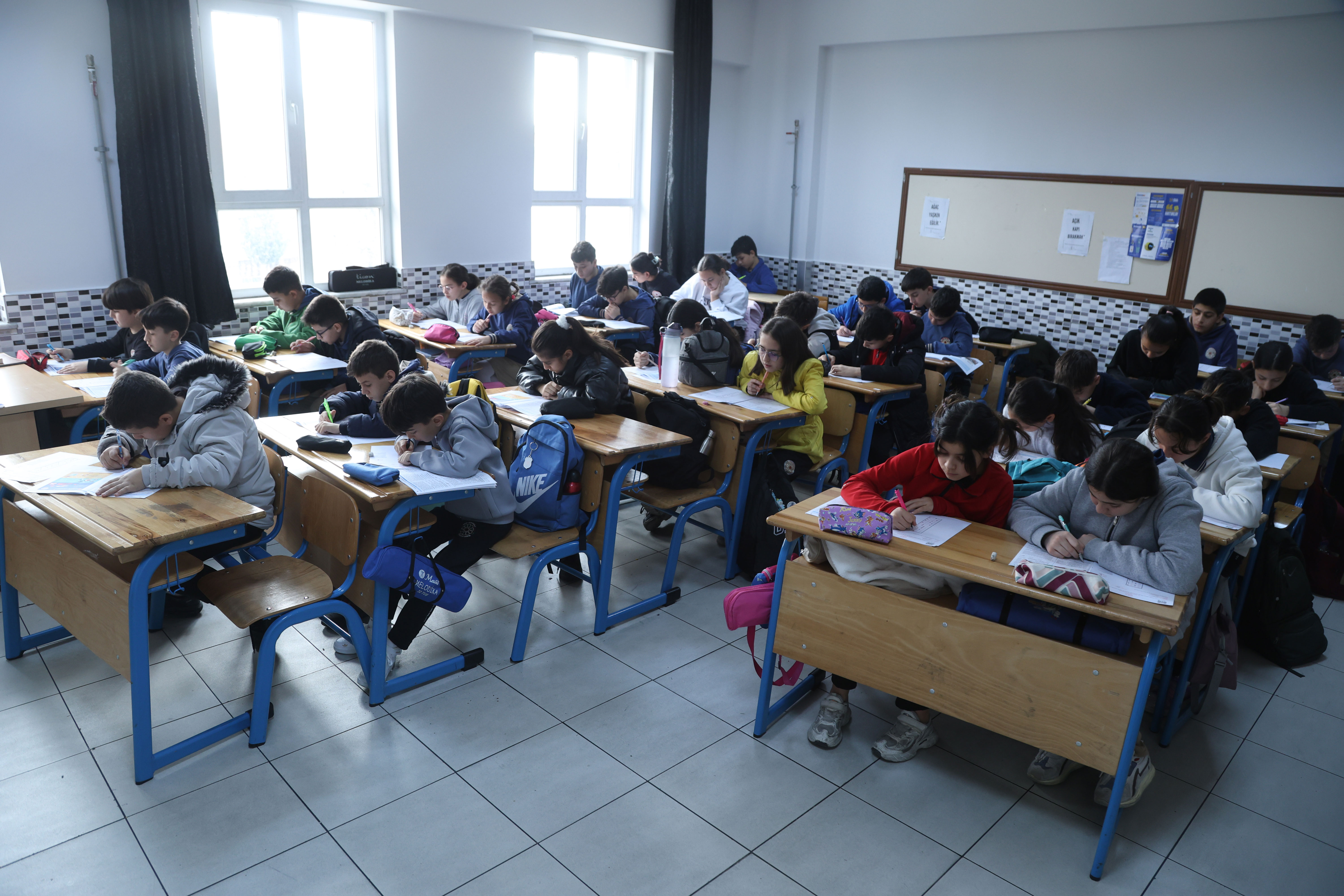 KONYA BÜYÜKŞEHİR 31 İLÇEDEKİ ORTAOKUL VE LİSE ÖĞRENCİLERİ İÇİN İZLEME VE DEĞERLENDİRME SINAVI GERÇEKLEŞTİRİYOR - Görsel 4