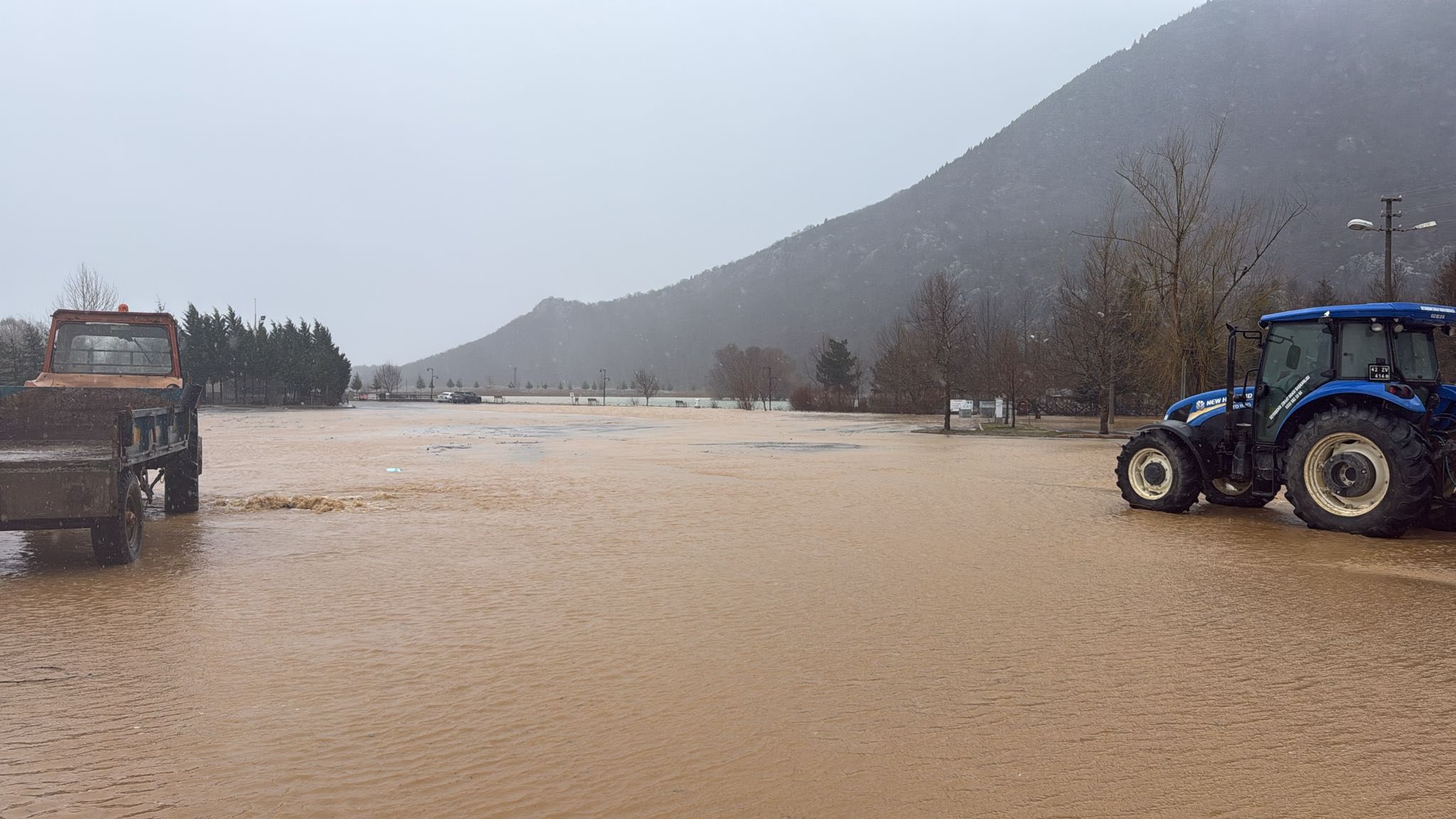 Seydişehir’de Sağanak Alarmı: Belediye Ekipleri Sahada, Mesire Alanlarına Giriş Uyarısı! - Görsel 3
