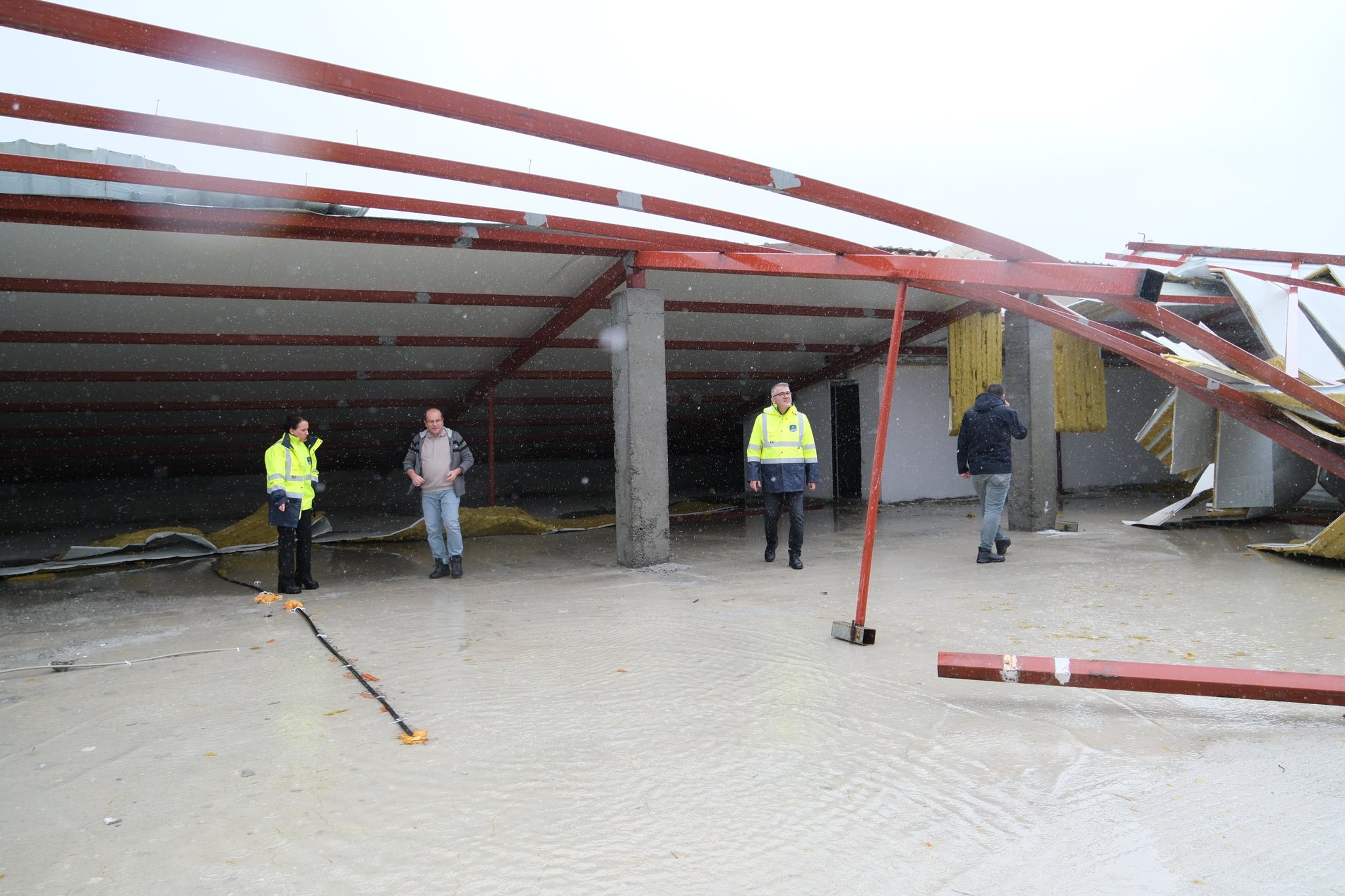 Seydişehir’de Şiddetli Yağış ve Fırtına: Başkan Ustaoğlu Sahada İncelemelerde Bulundu - Görsel 7