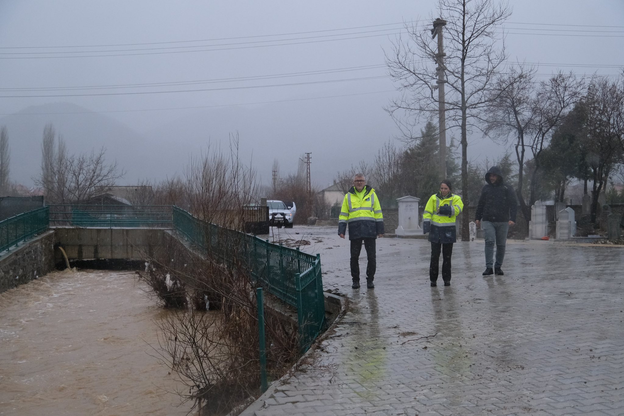 Seydişehir’de Şiddetli Yağış ve Fırtına: Başkan Ustaoğlu Sahada İncelemelerde Bulundu - Görsel 9