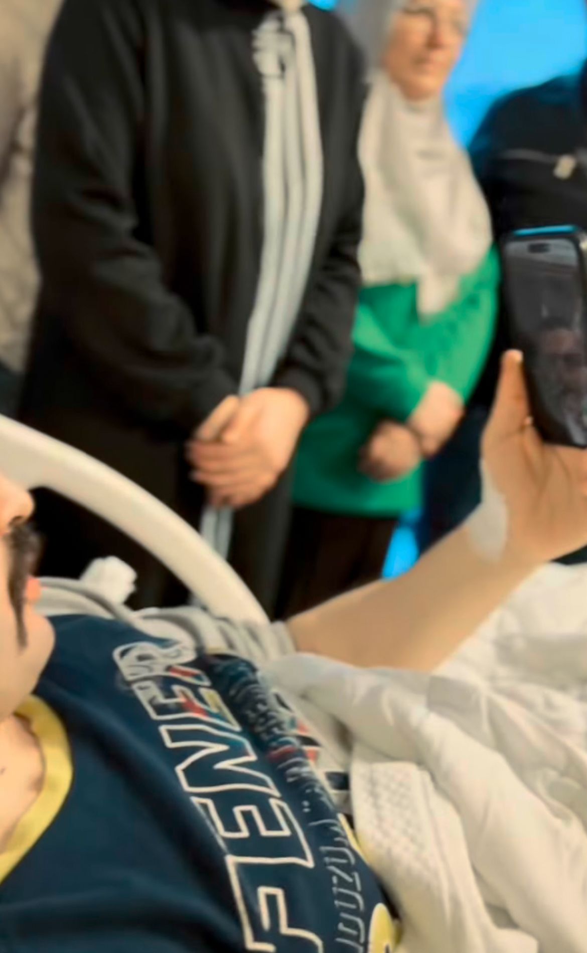 Bakan Çiftçi'den, operasyonda yaralanan özel harekat polisine, 'geçmiş olsun' telefonu - Görsel 4