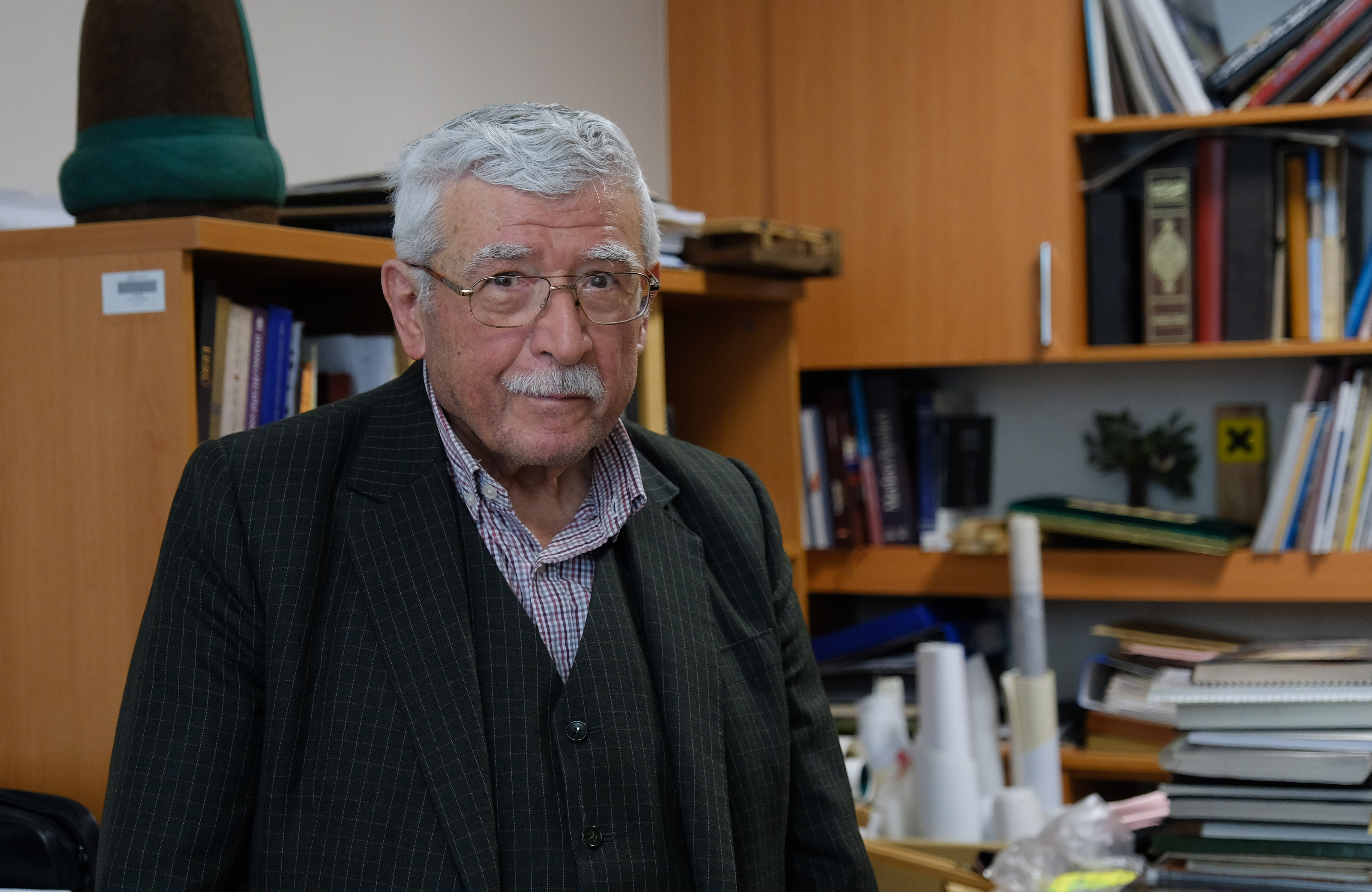 ‘Yaşayan İnsan Hazineleri’ ödüllü hattat Öksüz: Yaptığımız sanat, kültür mirasımızın ürünleri - Görsel 2