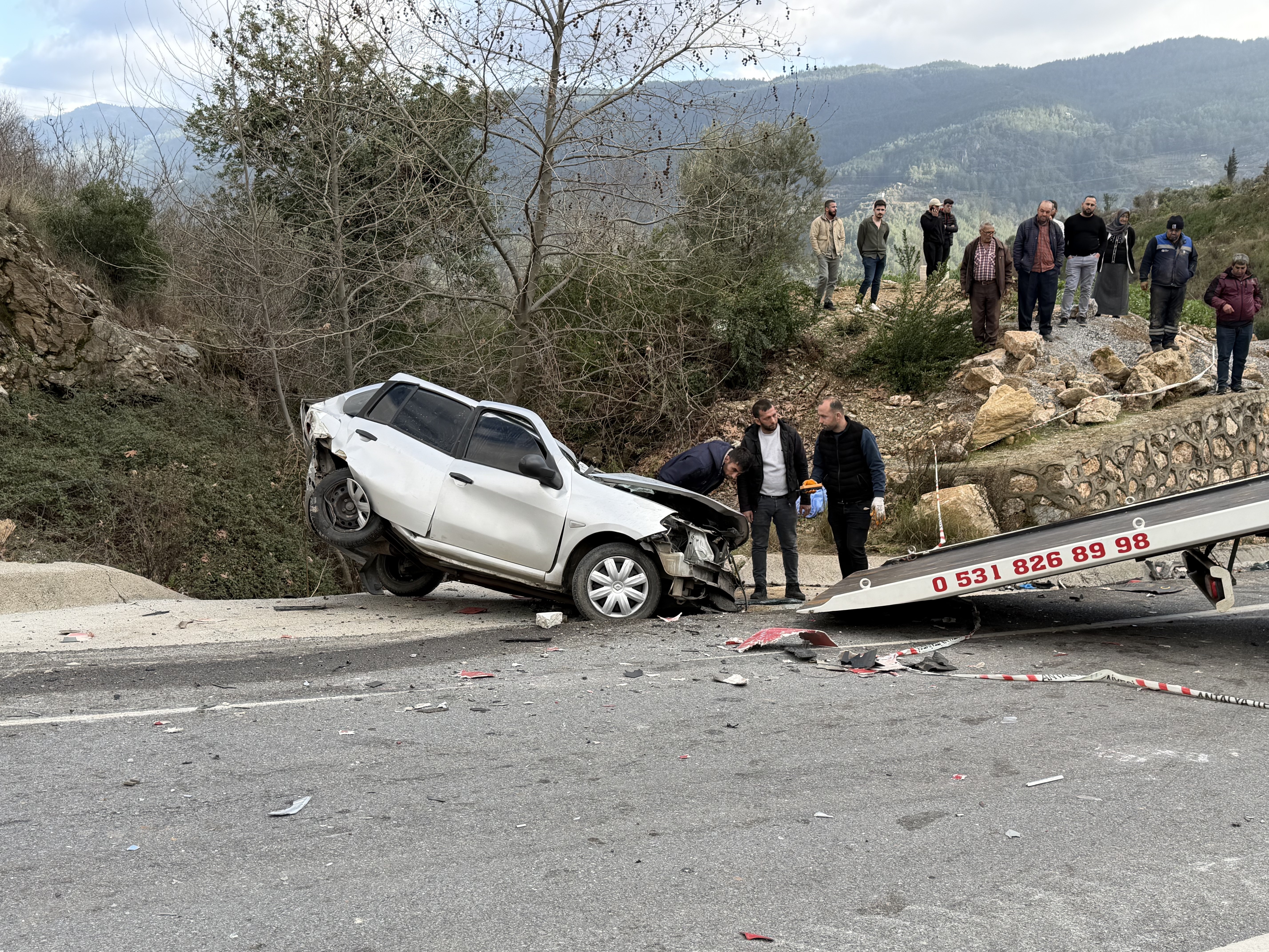 Alanya’da freni boşalan TIR, 2 otomobile çarptı: 1 ölü, 3 yaralı - Görsel 7