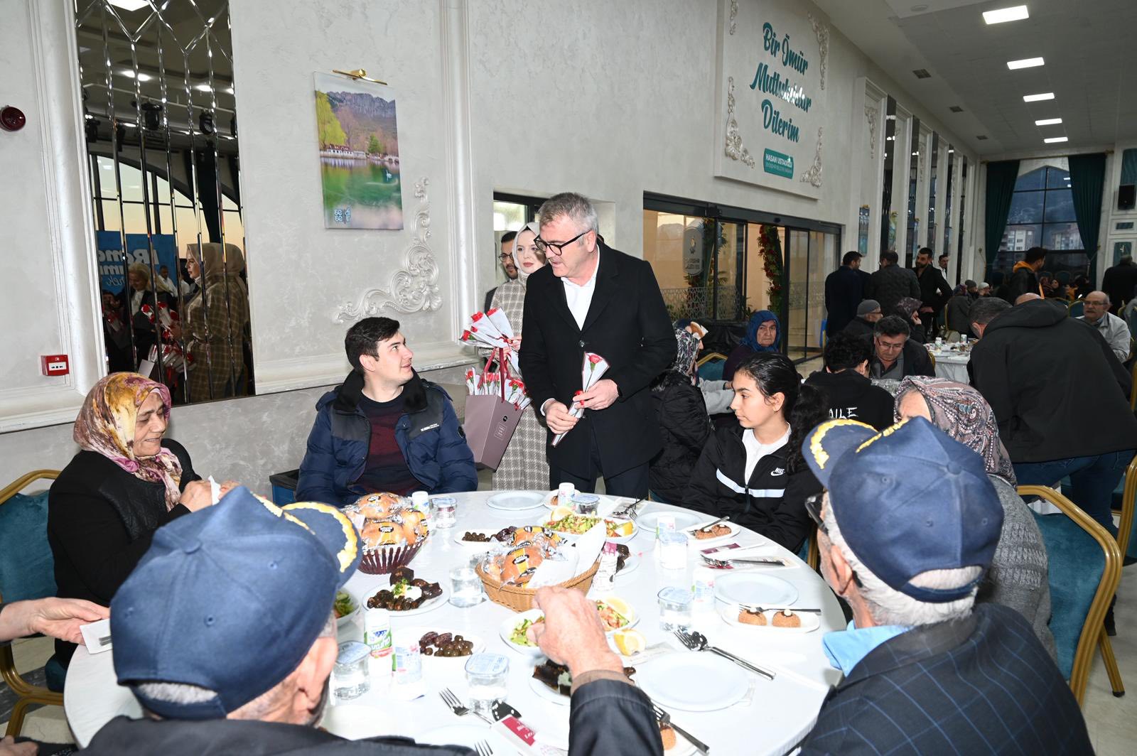 SEYDİŞEHİR'DE ŞEHİT AİLELERİ VE GAZİLER ONURUNA İFTAR YEMEĞİ - Görsel 6