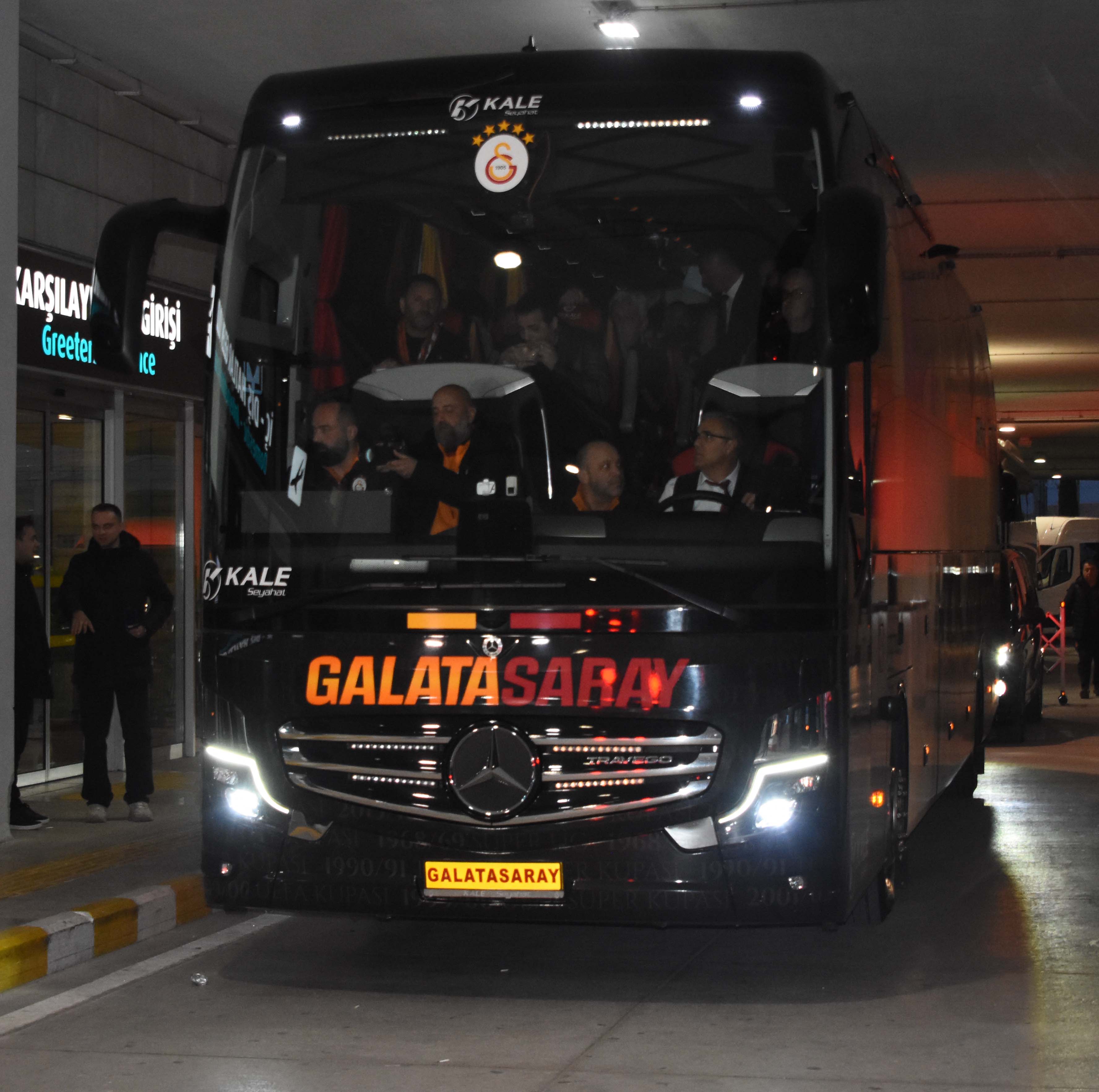 Galatasaray kafilesi, Konya'da  - Görsel 12