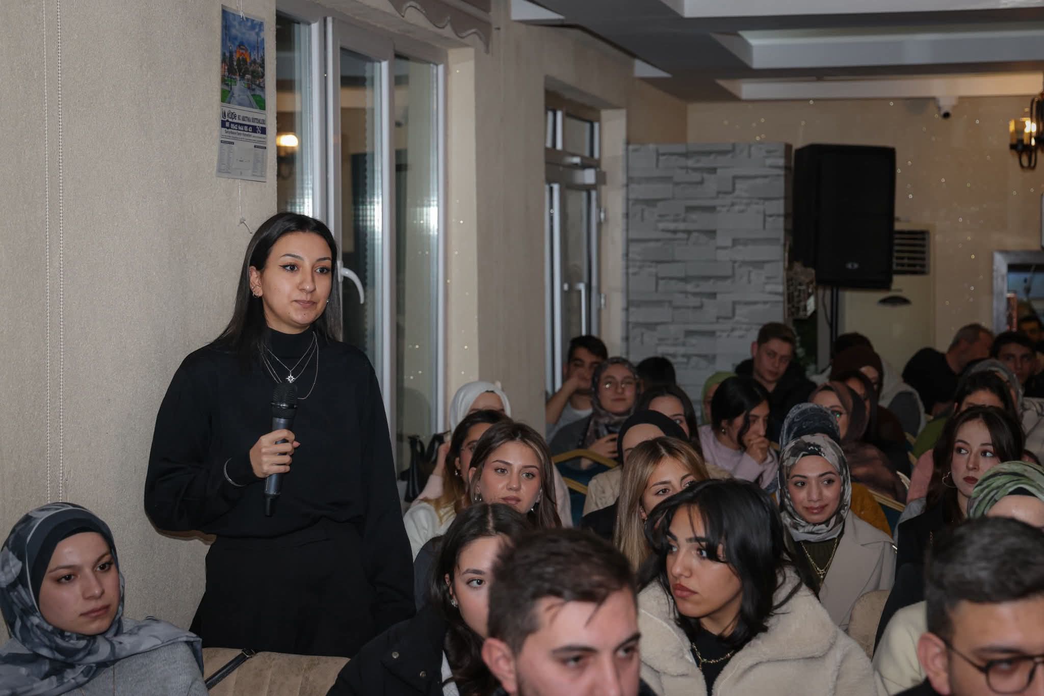 AK PARTİ İL BAŞKANI ÖZGÖKÇEN SEYDİŞEHİR’DE GENÇLERLE BULUŞTU  - Görsel 2