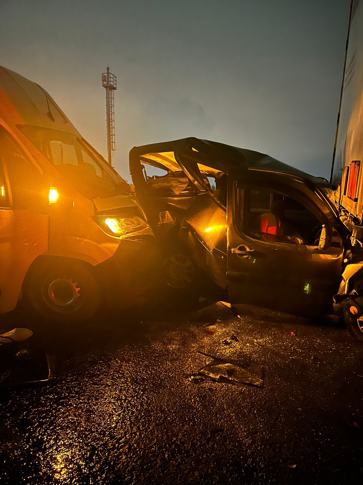 Sakarya’da Anadolu Otoyolunda 17 aracın karıştığı kazada 7 yaralı; Ankara yönü ulaşıma kapandı - Görsel 2