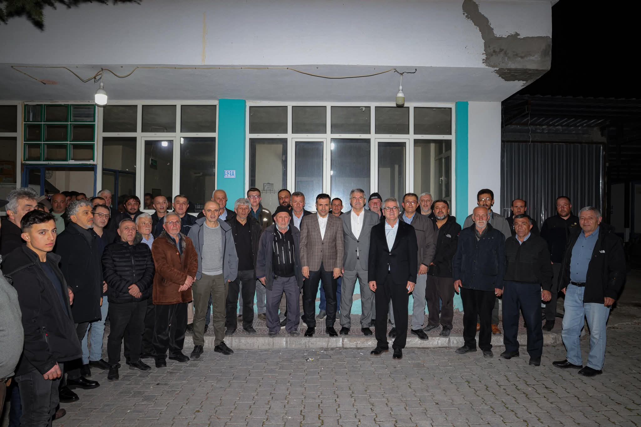 AK PARTİ İL BAŞKANI ÖZGÖKÇEN’DEN ÇAVUŞ MAHALLESİNE ZİYARET - Görsel 3