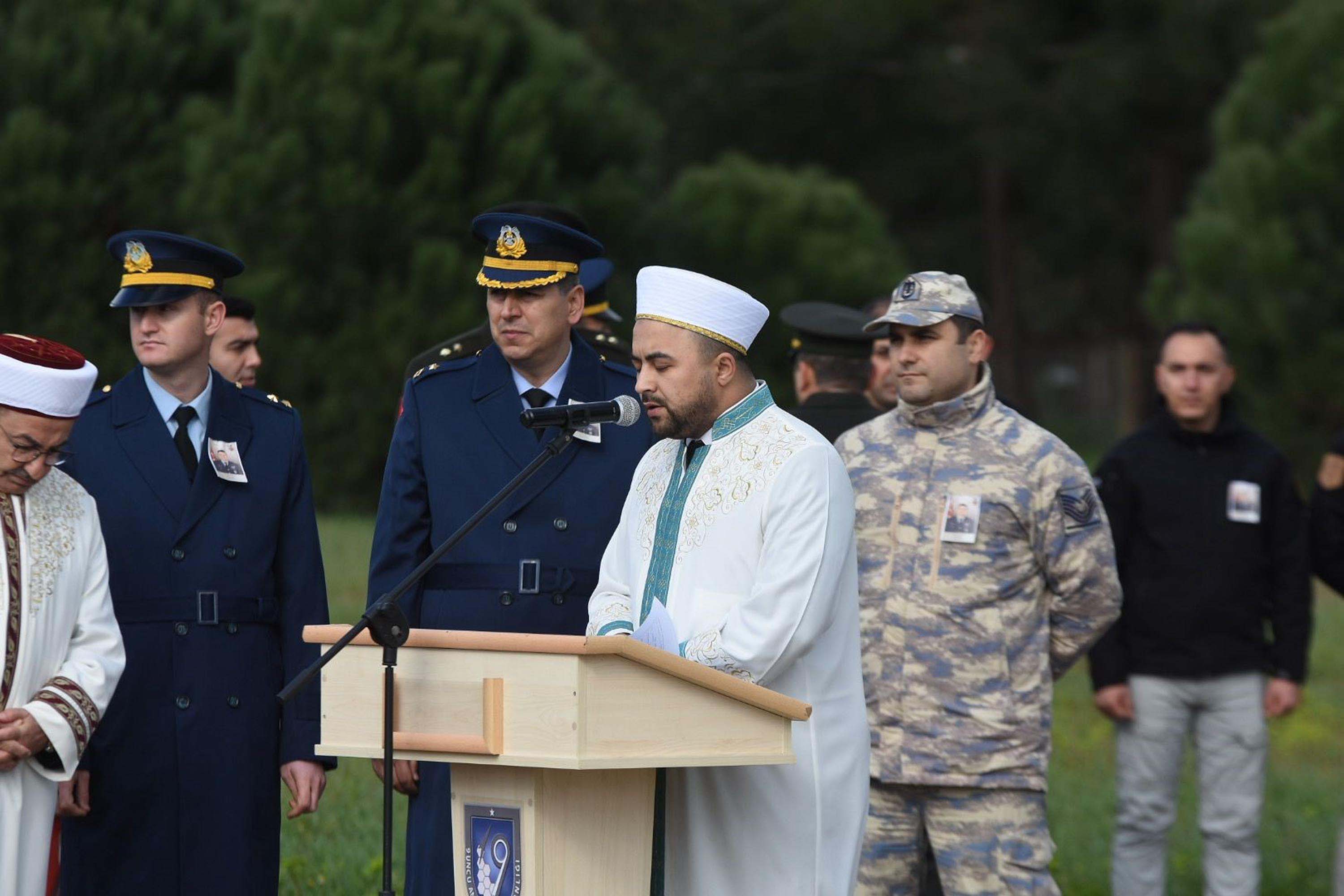 Balıkesir'de, kaza kırıma uğrayan F-16'da şehit olan Binbaşı Bolat'tan geriye bu görüntüler kaldı - Görsel 6