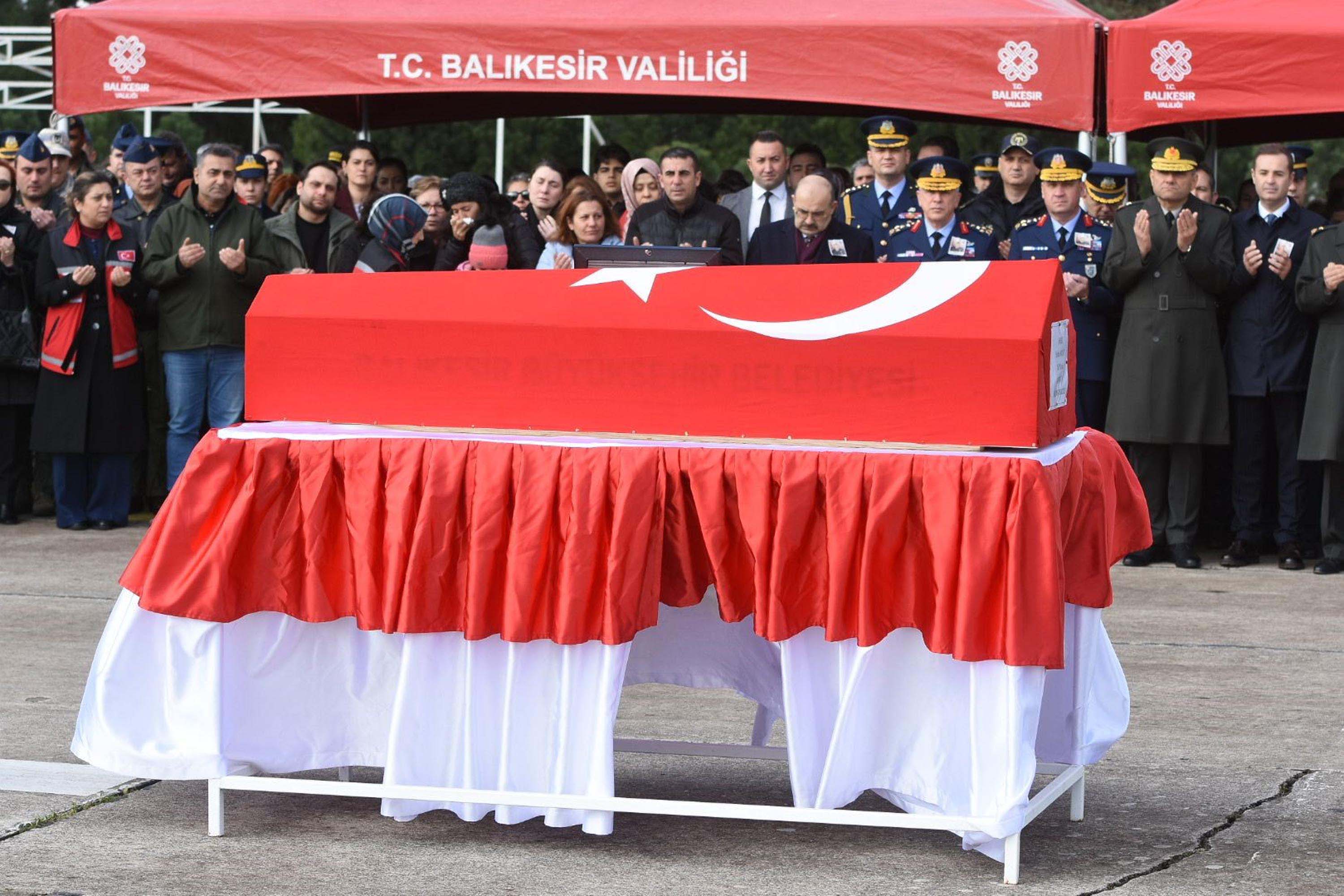 Balıkesir'de, kaza kırıma uğrayan F-16'da şehit olan Binbaşı Bolat'tan geriye bu görüntüler kaldı - Görsel 7